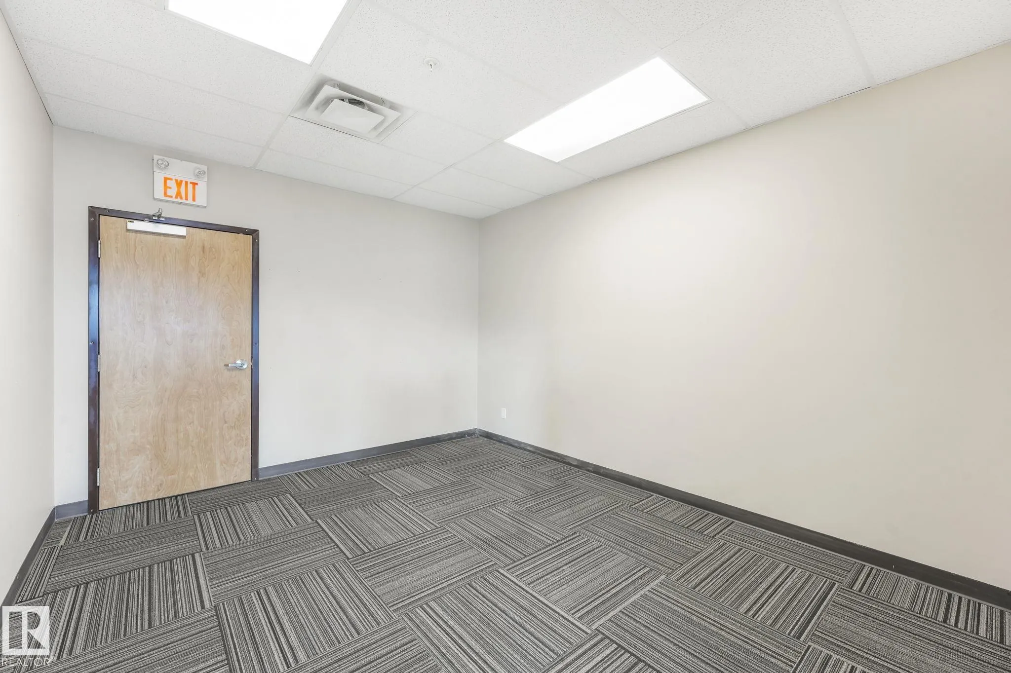 2920 Calgary Trail