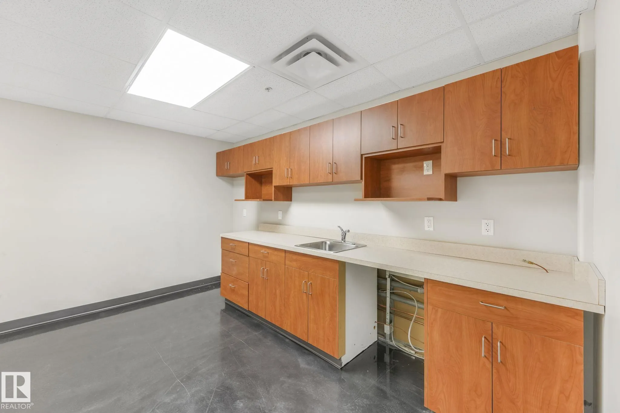 2920 Calgary Trail