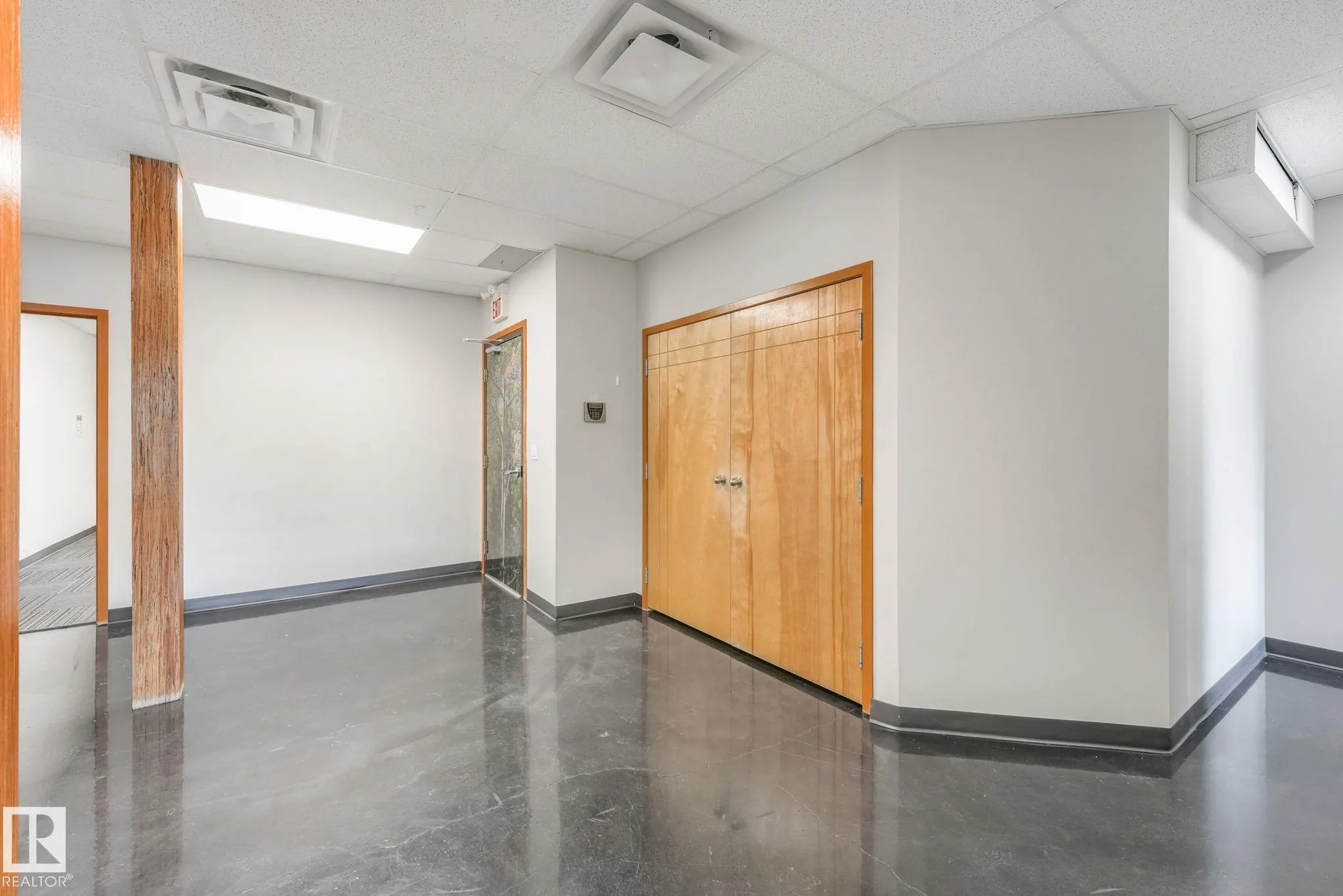 2920 Calgary Trail