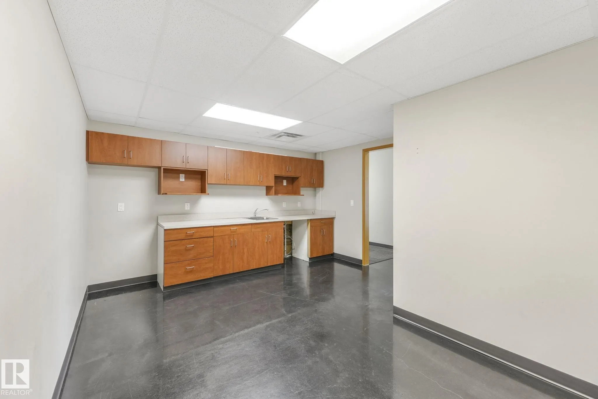 2920 Calgary Trail