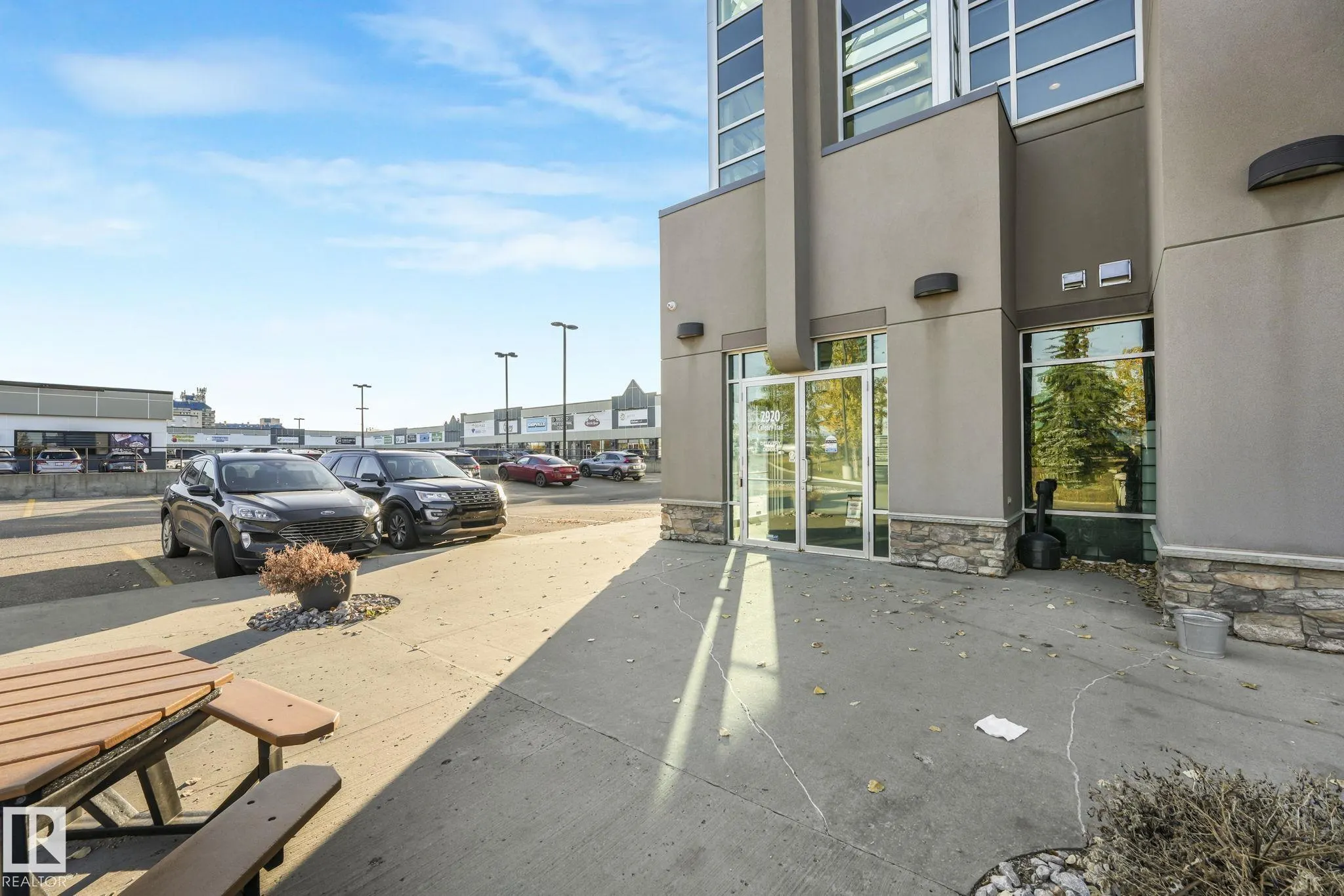 2920 Calgary Trail