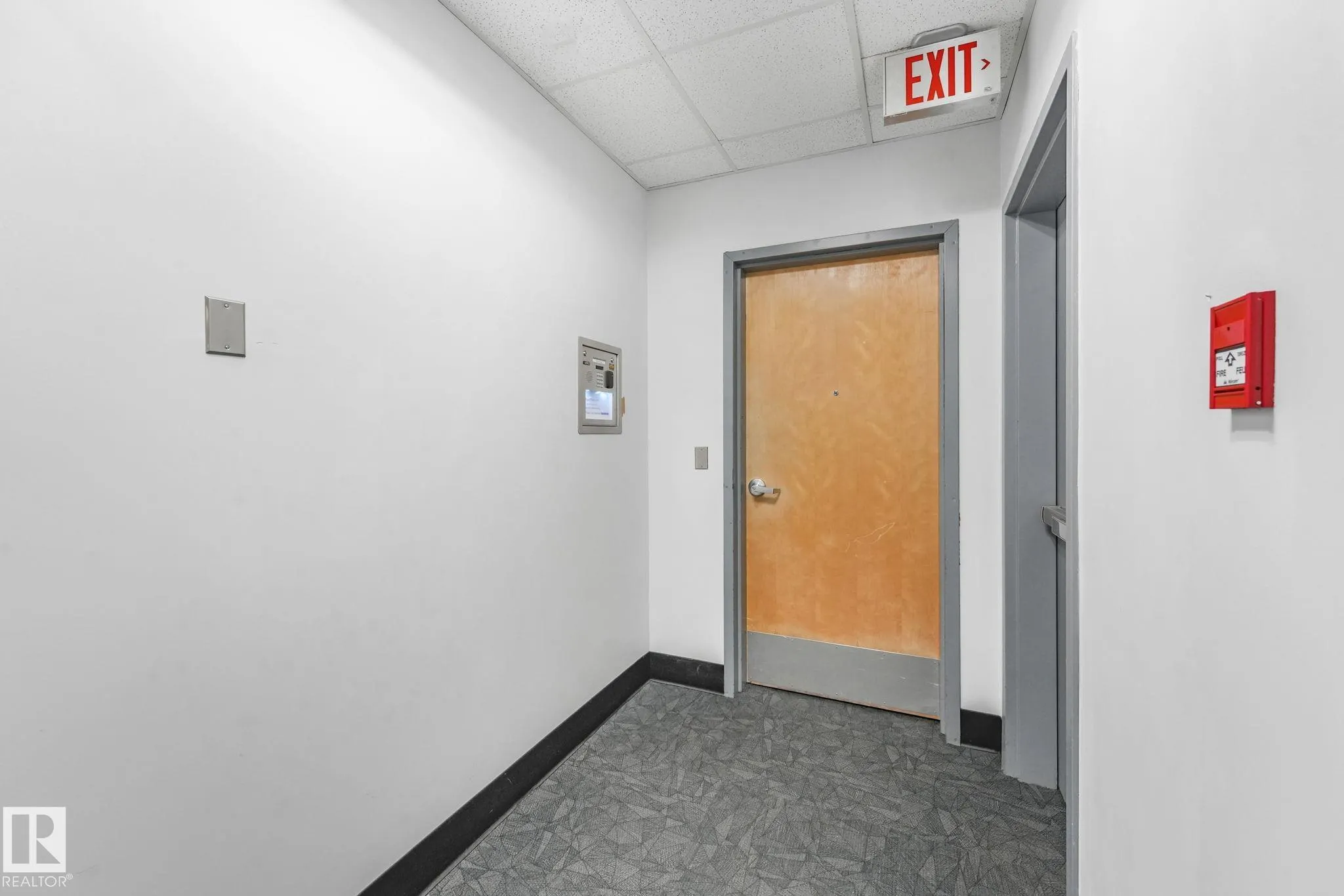 2920 Calgary Trail