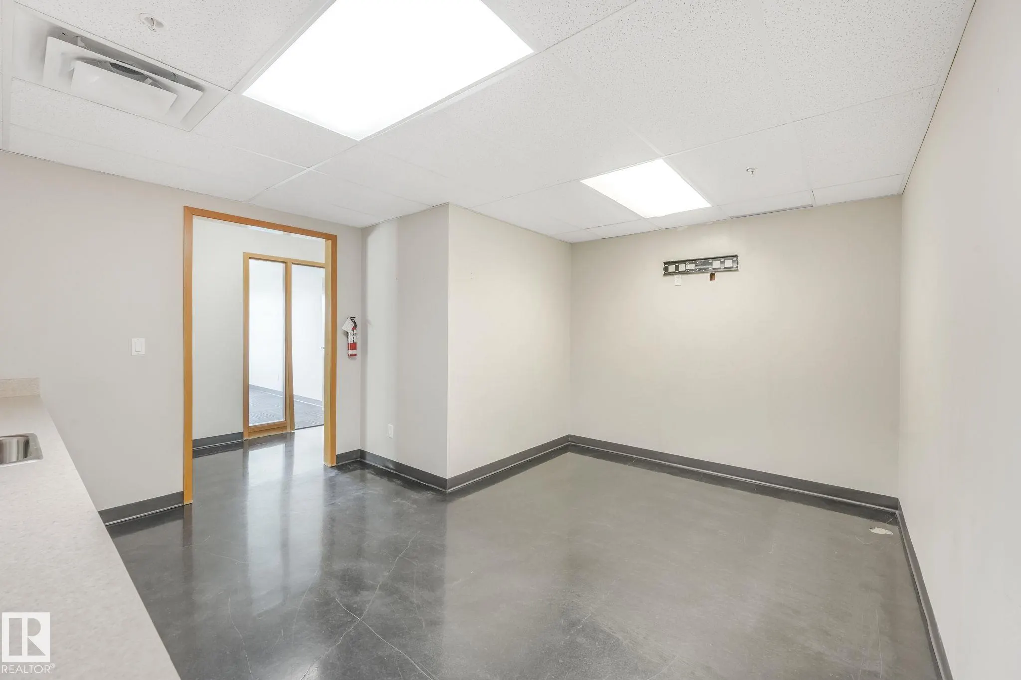 2920 Calgary Trail