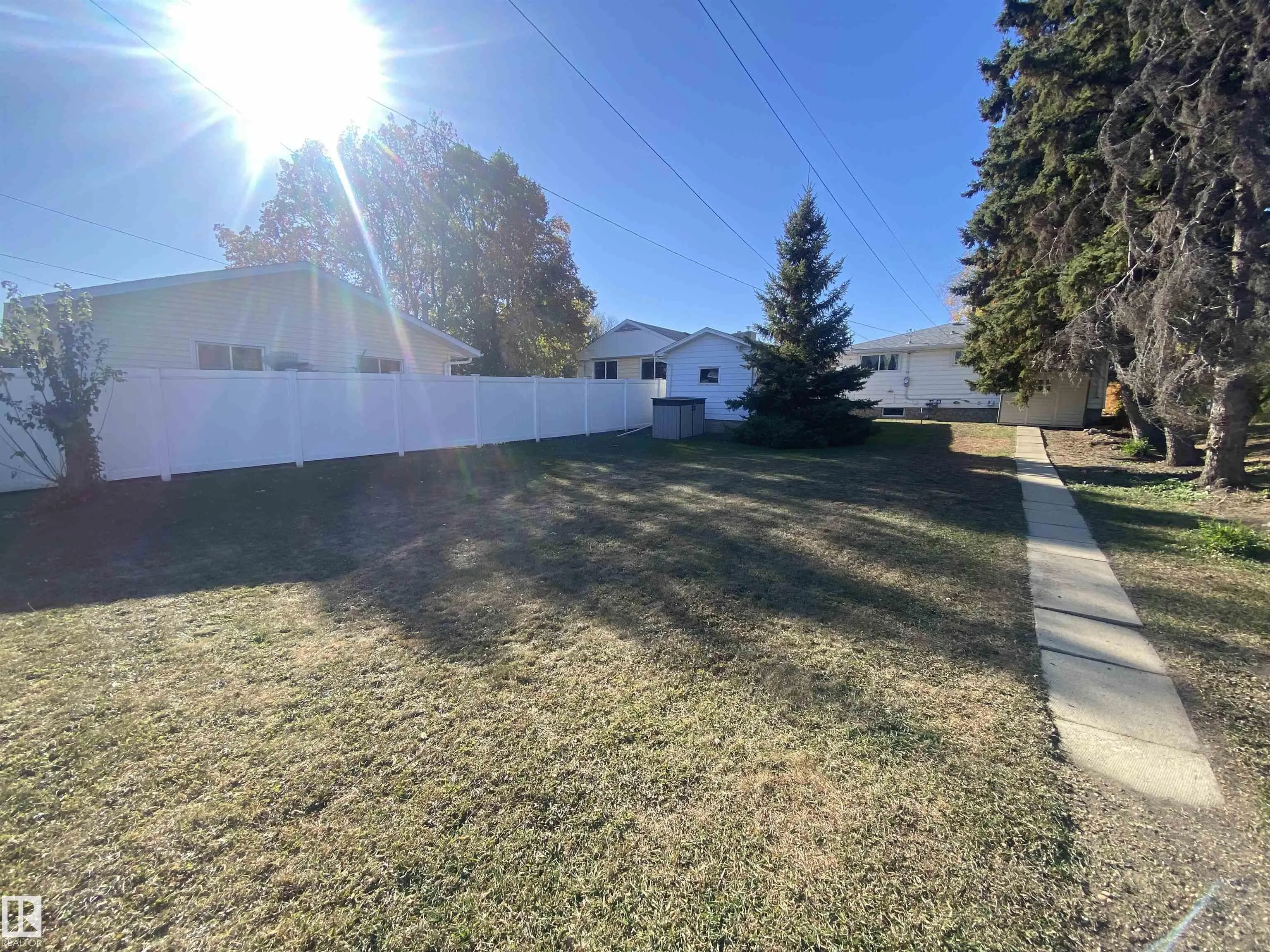4313 50 Street