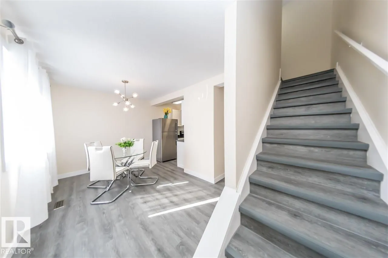 692 ABBOTTSFIELD Road