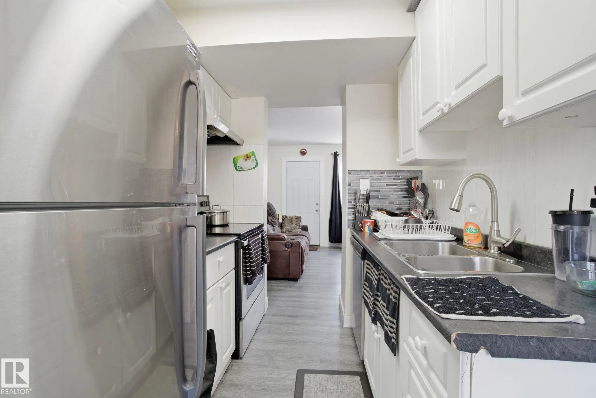 692 ABBOTTSFIELD Road