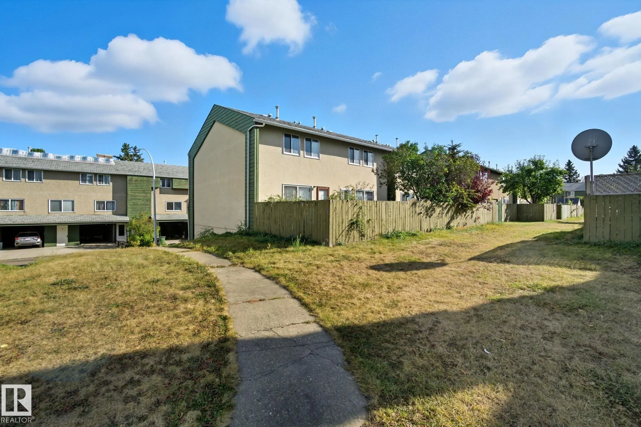 692 ABBOTTSFIELD Road