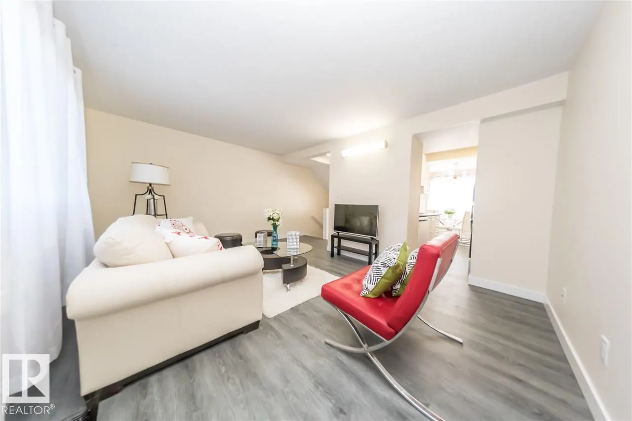 692 ABBOTTSFIELD Road