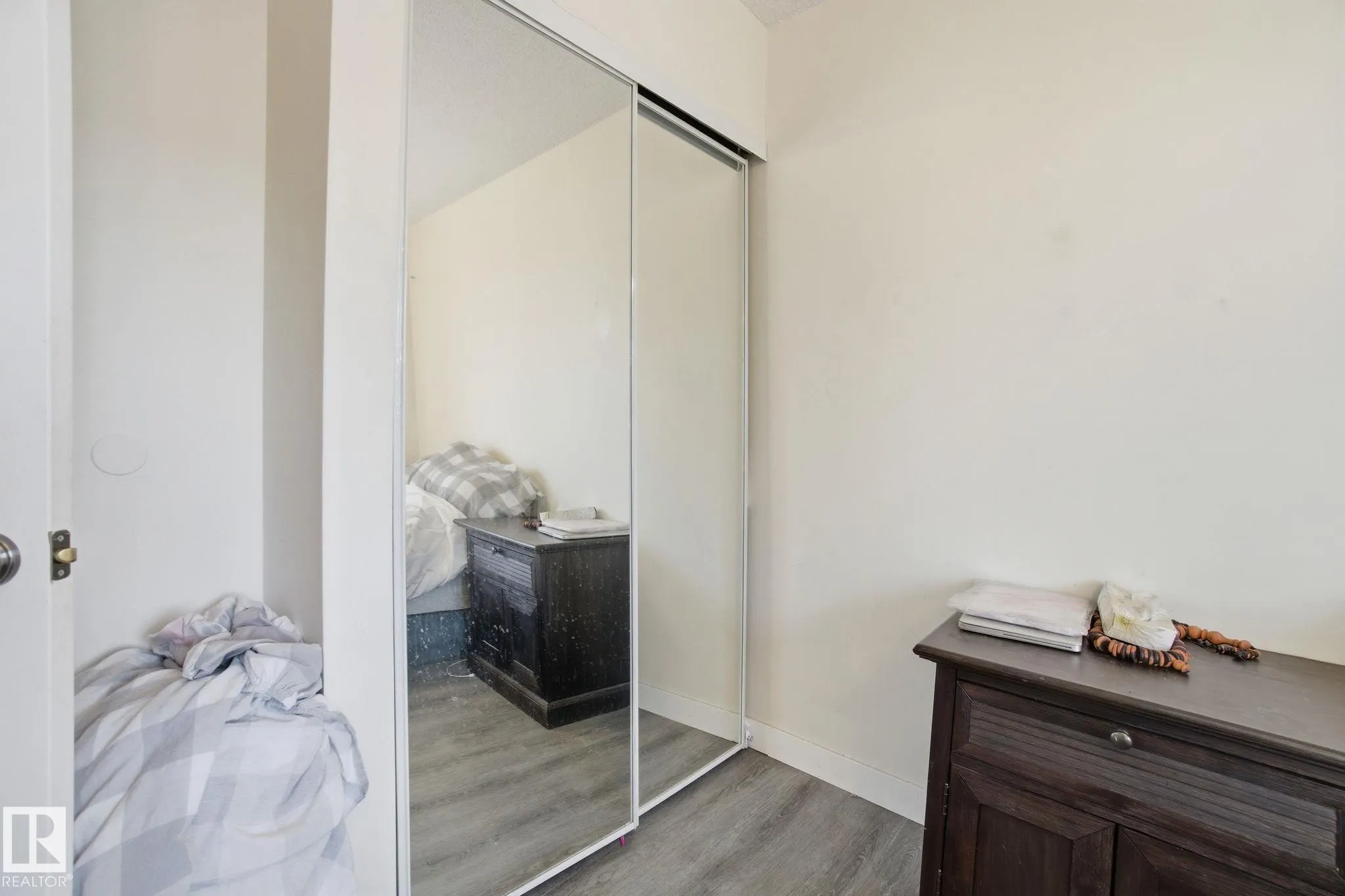 692 ABBOTTSFIELD Road