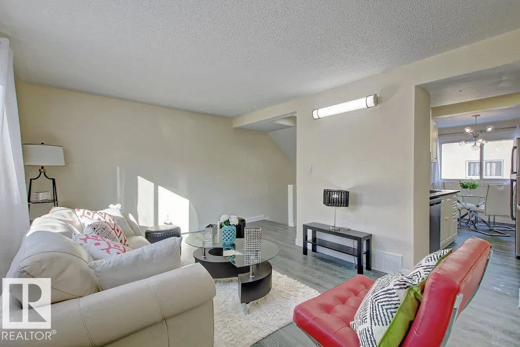 692 ABBOTTSFIELD Road