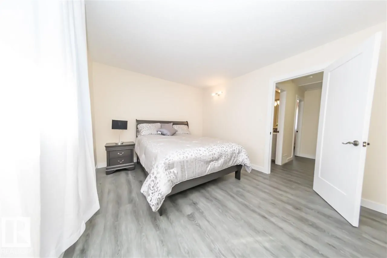 692 ABBOTTSFIELD Road