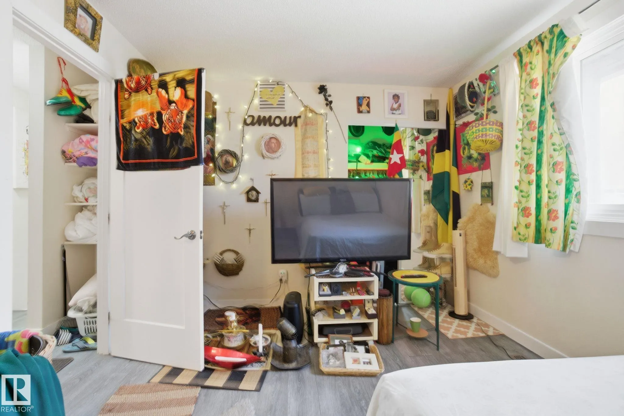 692 ABBOTTSFIELD Road