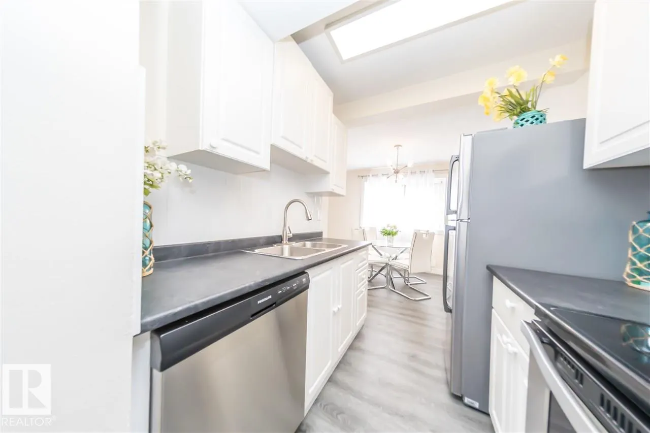 692 ABBOTTSFIELD Road