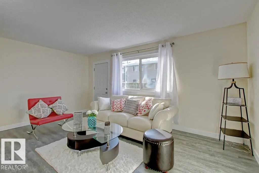 692 ABBOTTSFIELD Road