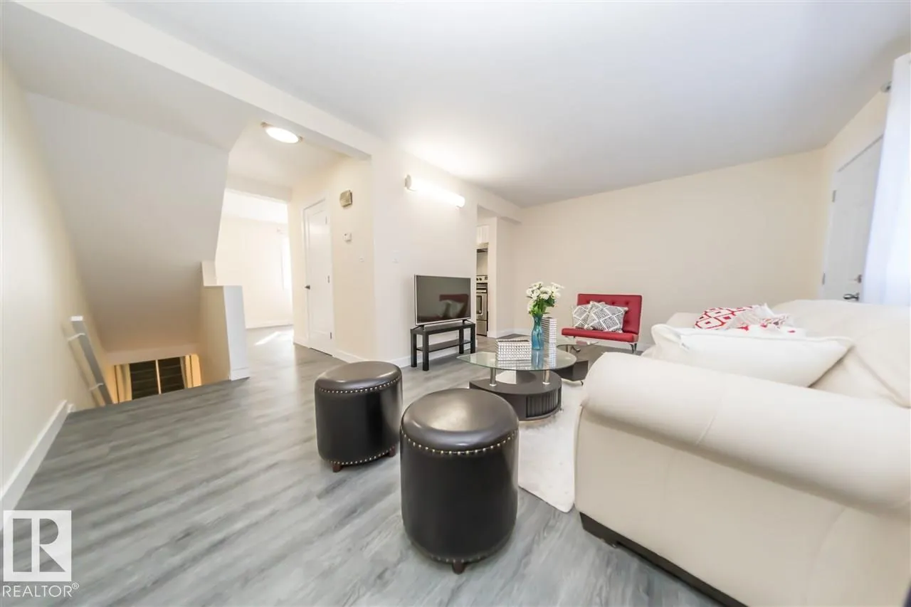 692 ABBOTTSFIELD Road