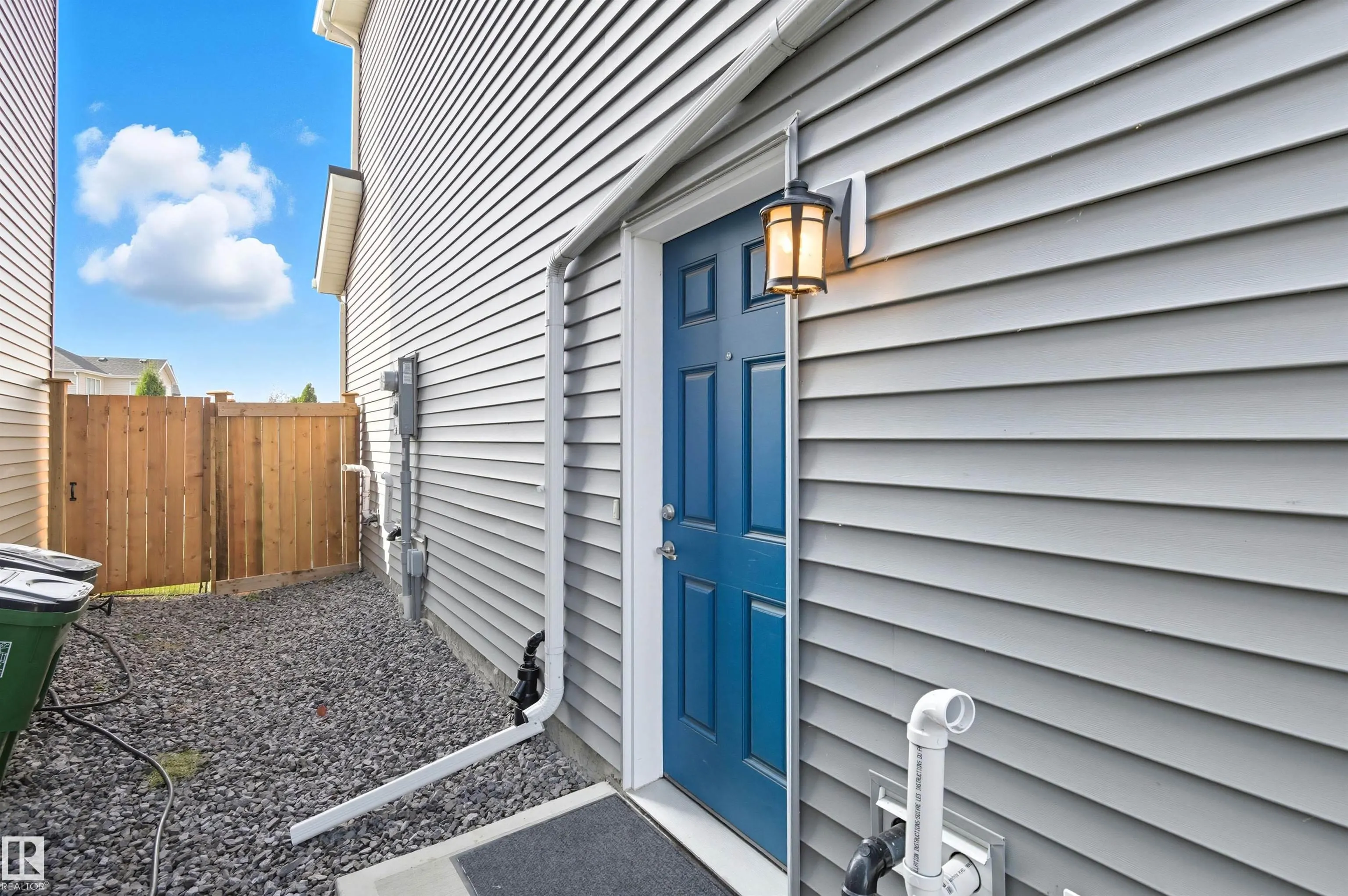 2631 DONAGHEY Crescent