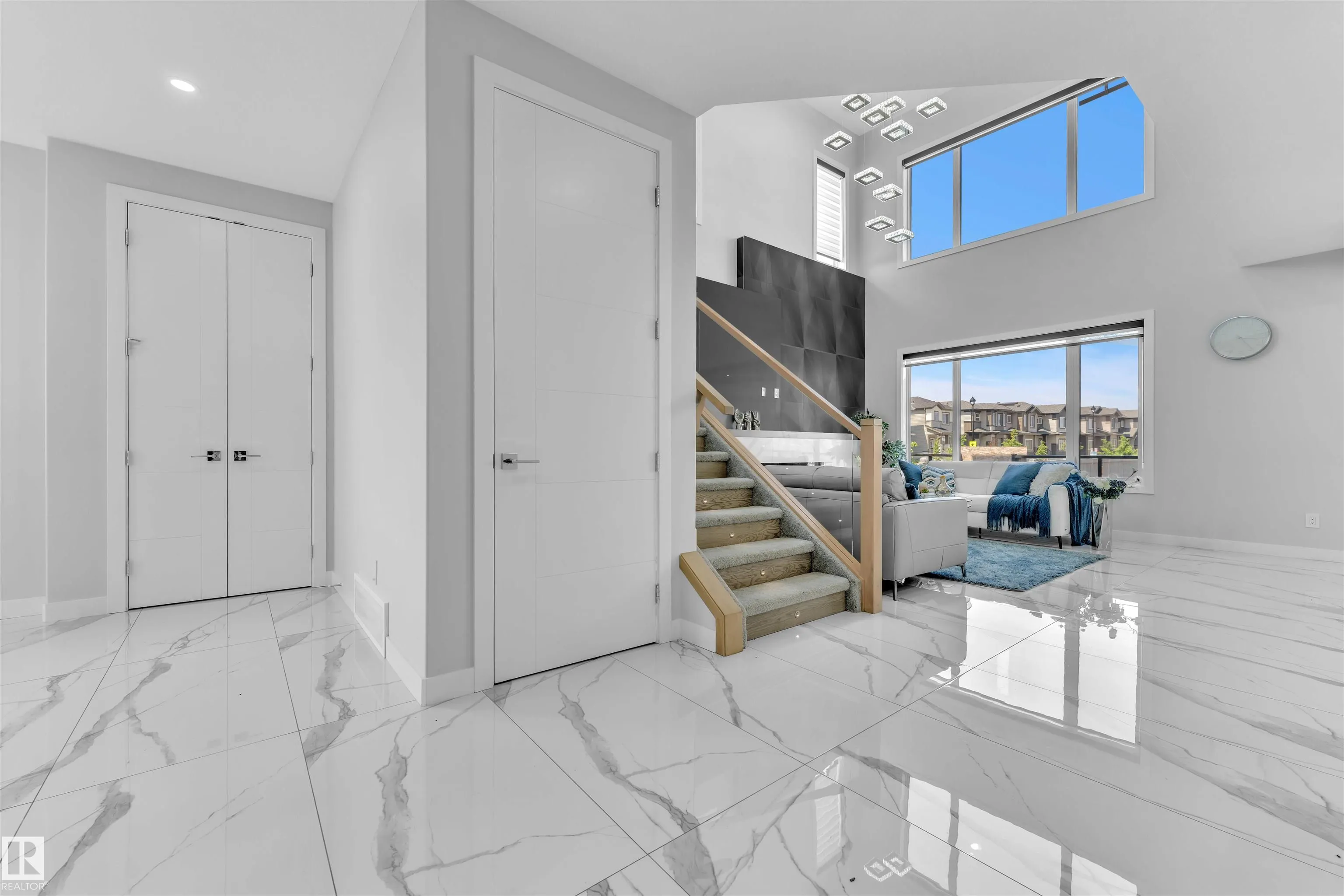 12606 44 Street
