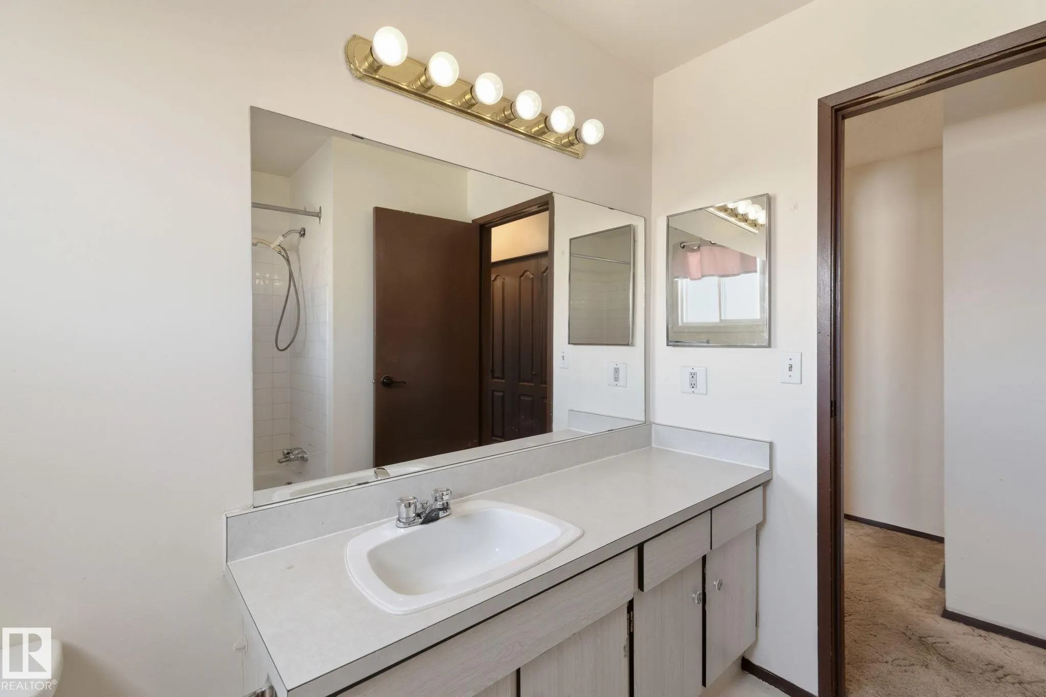 181 LANCASTER Terrace