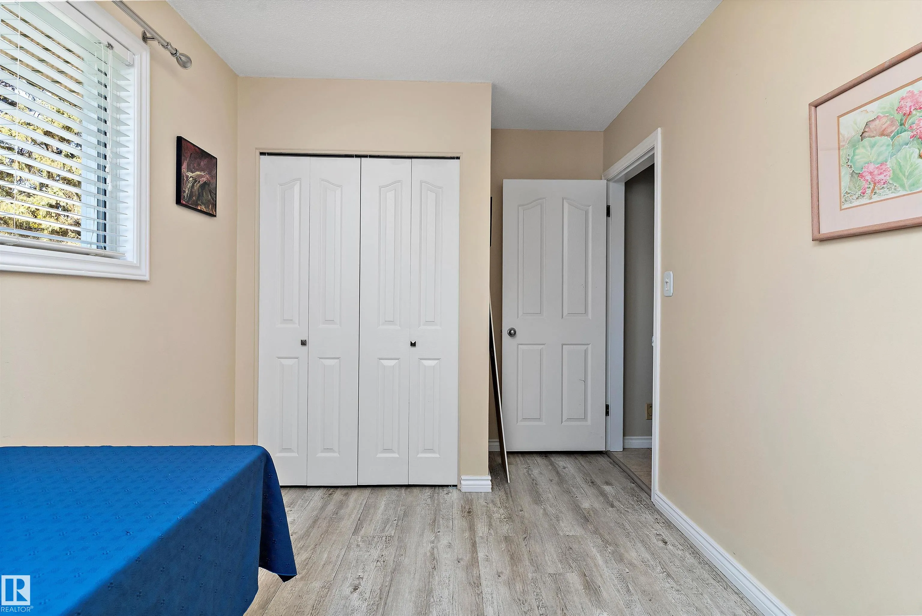 8 FARMSTEAD Avenue