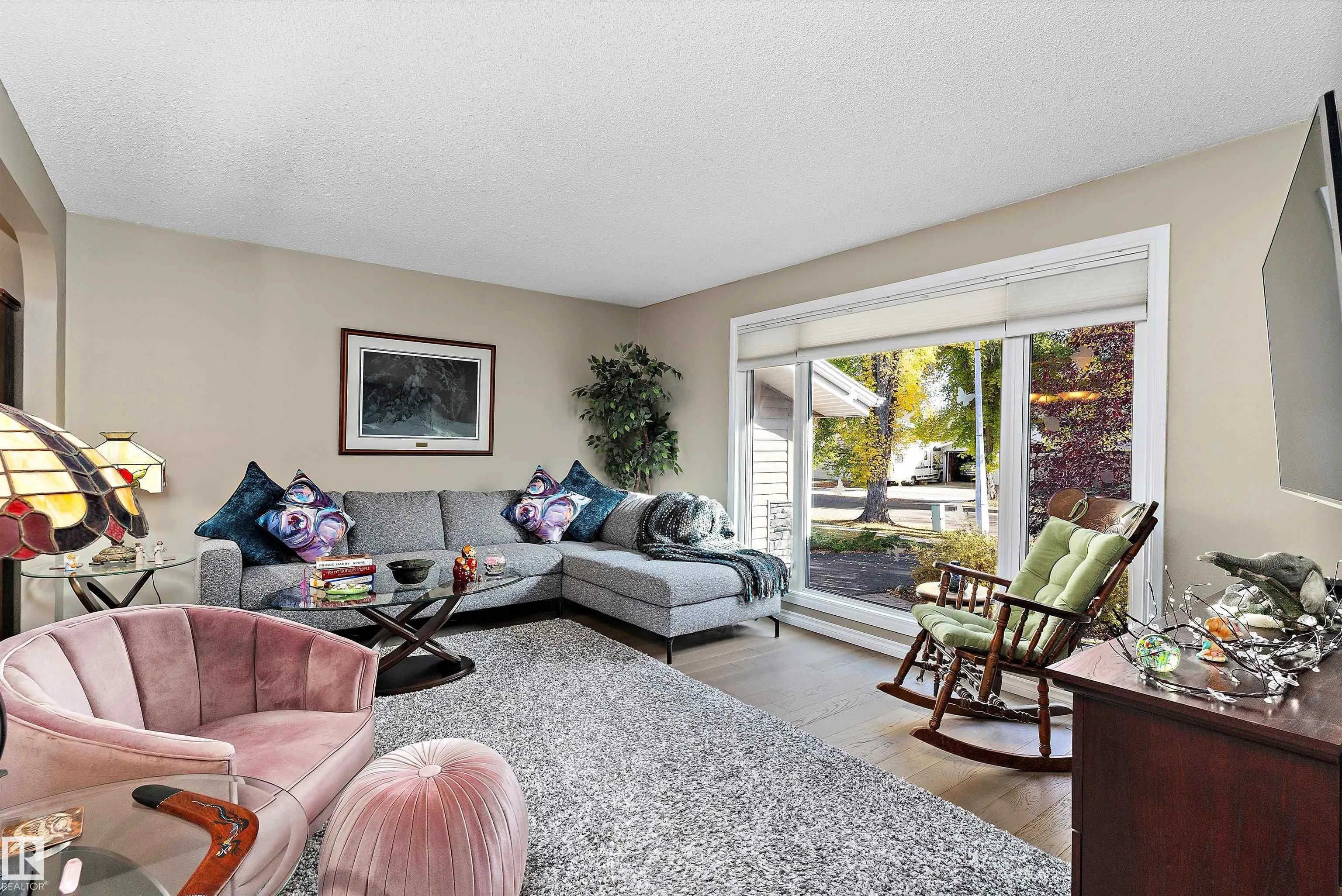 8 FARMSTEAD Avenue