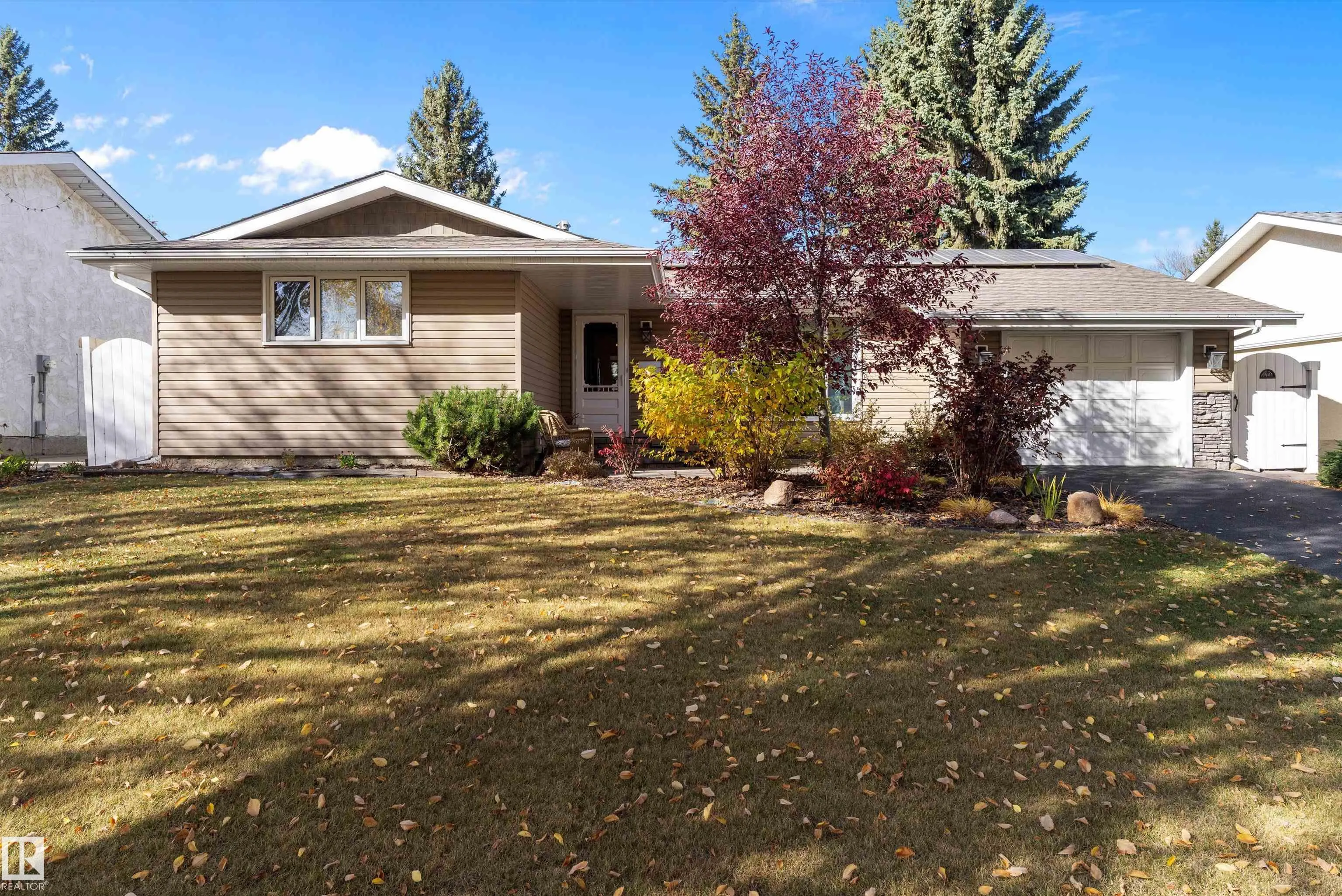 8 FARMSTEAD Avenue