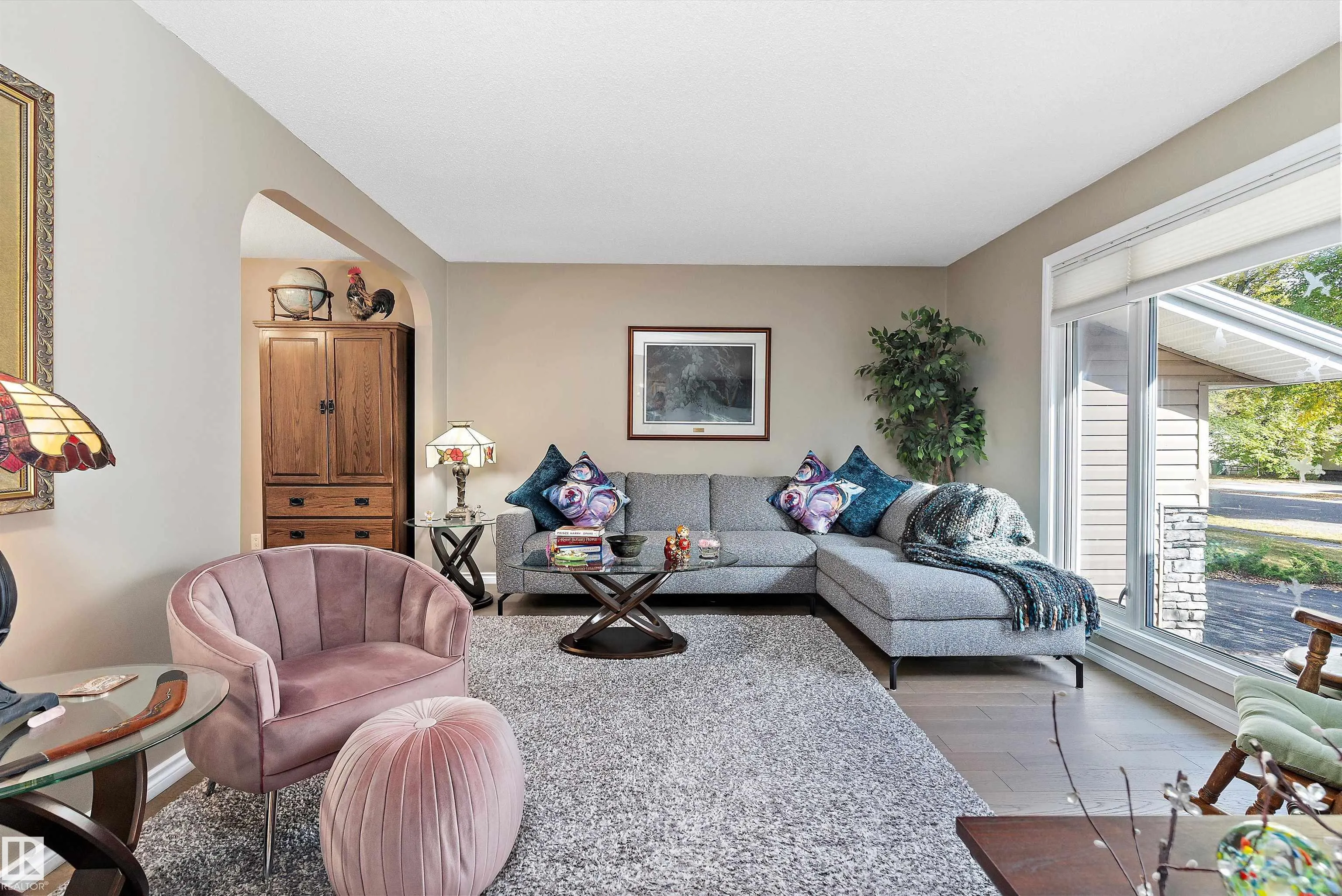 8 FARMSTEAD Avenue