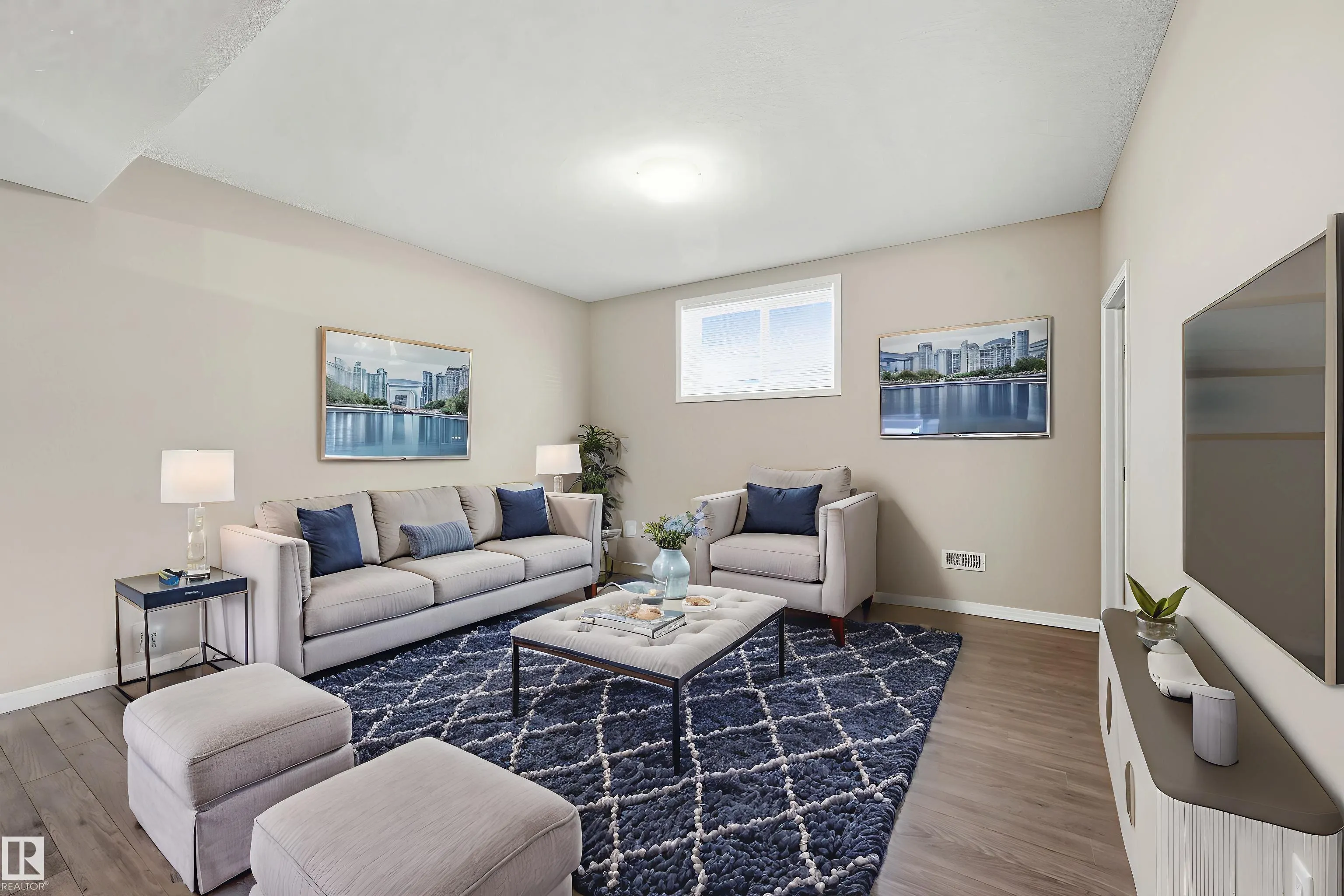 3552 CLAXTON Crescent