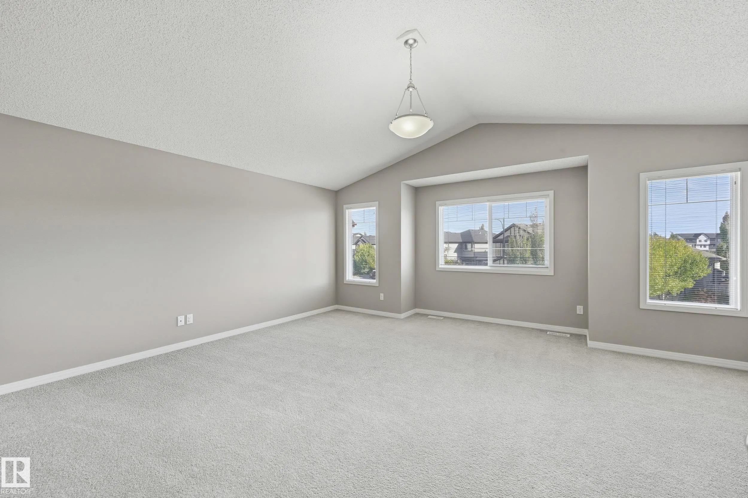 3552 CLAXTON Crescent