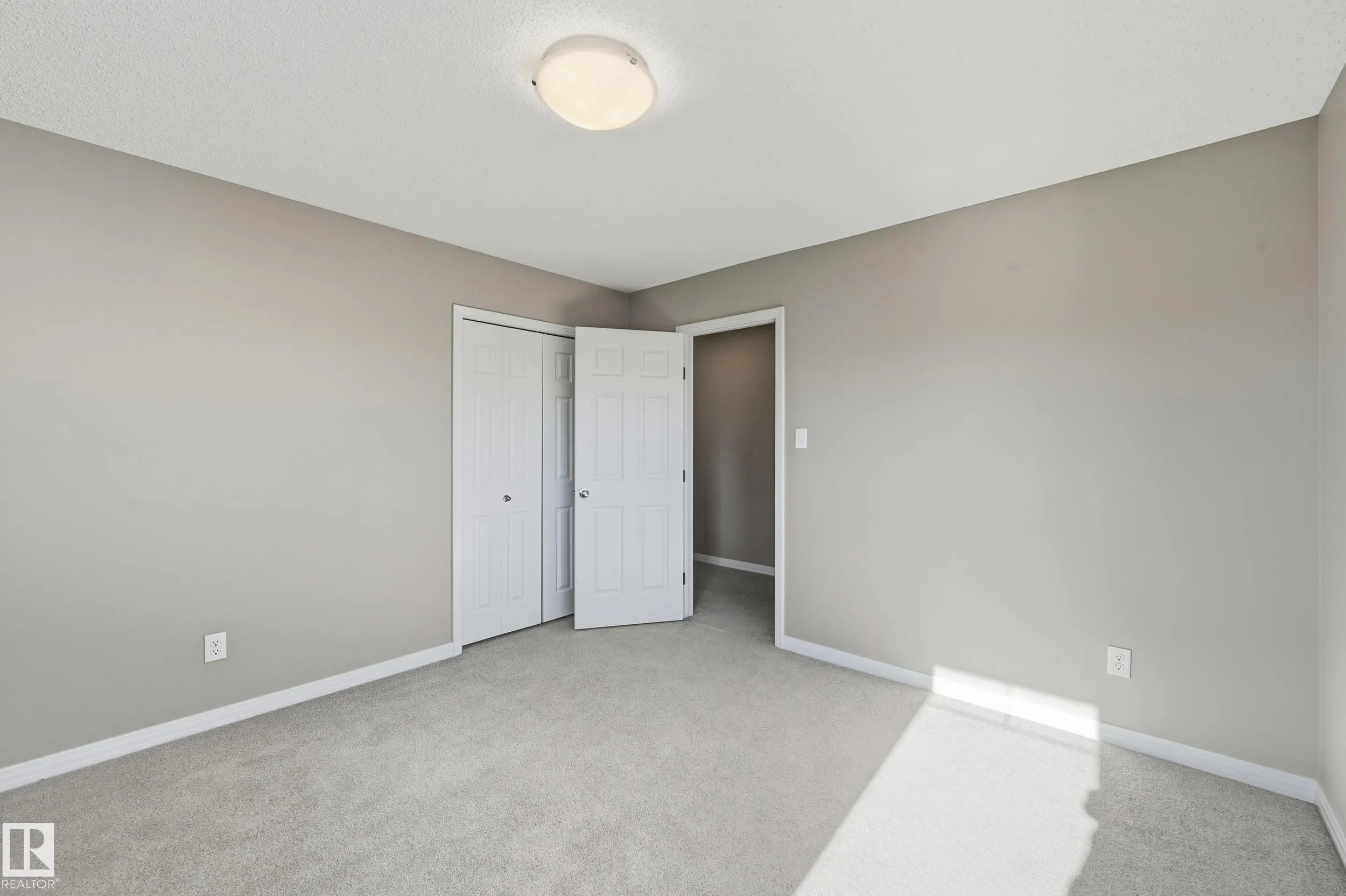 3552 CLAXTON Crescent
