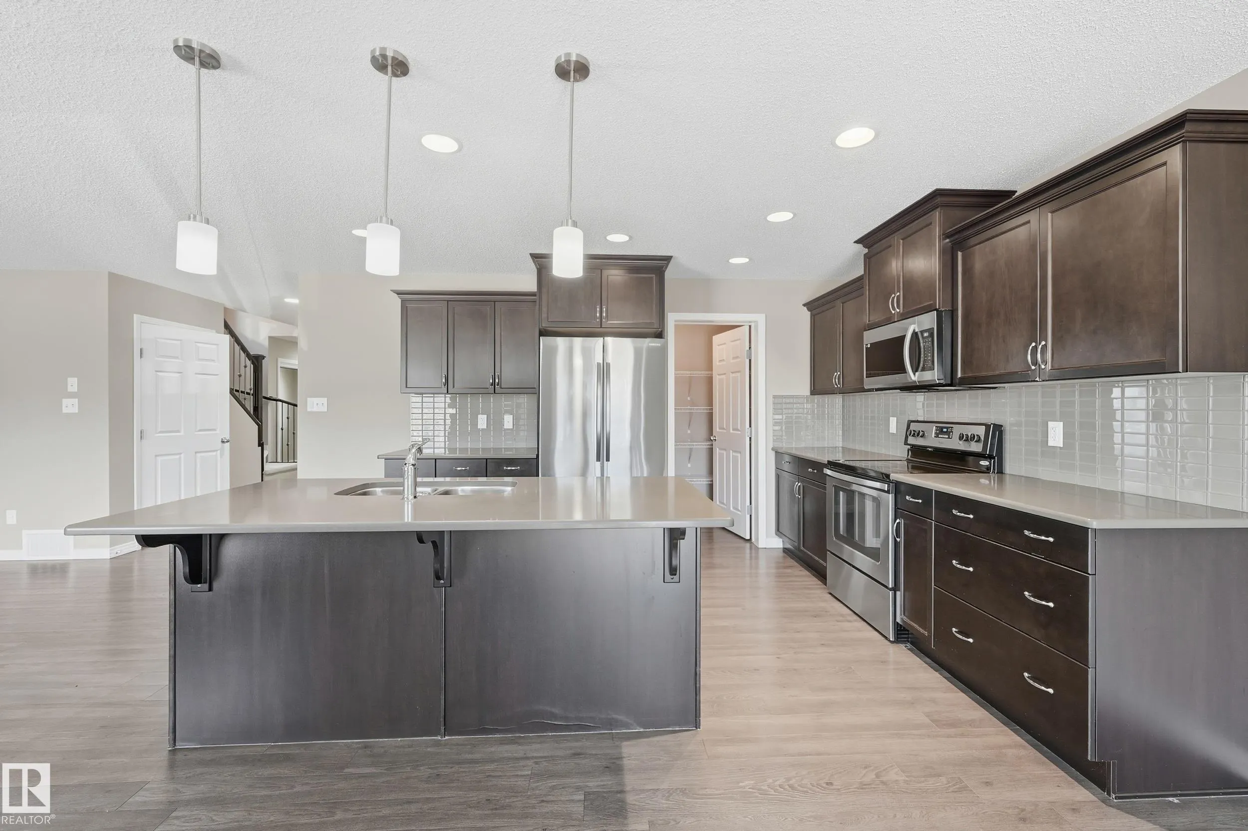 3528 CLAXTON Crescent