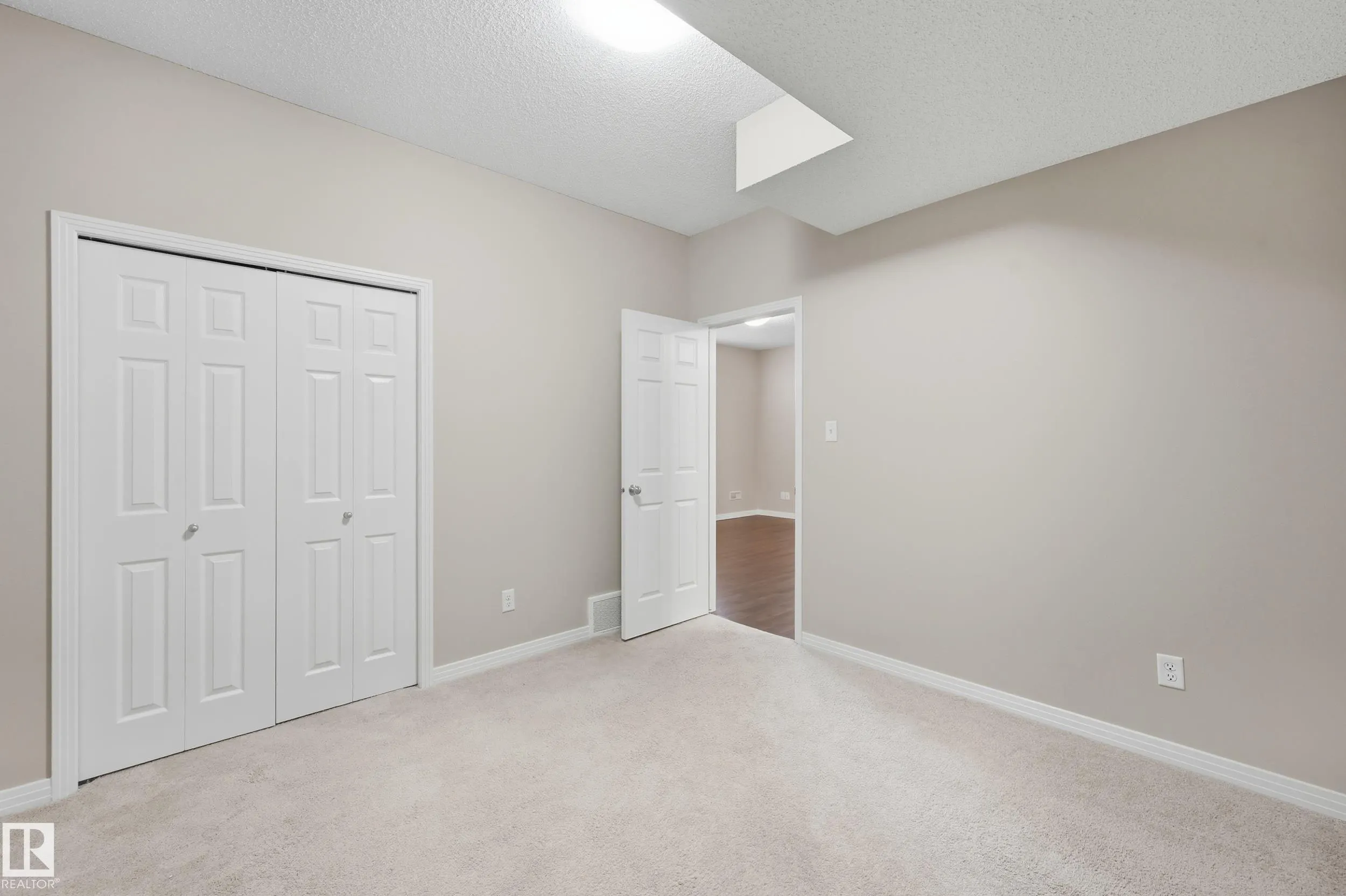 3528 CLAXTON Crescent