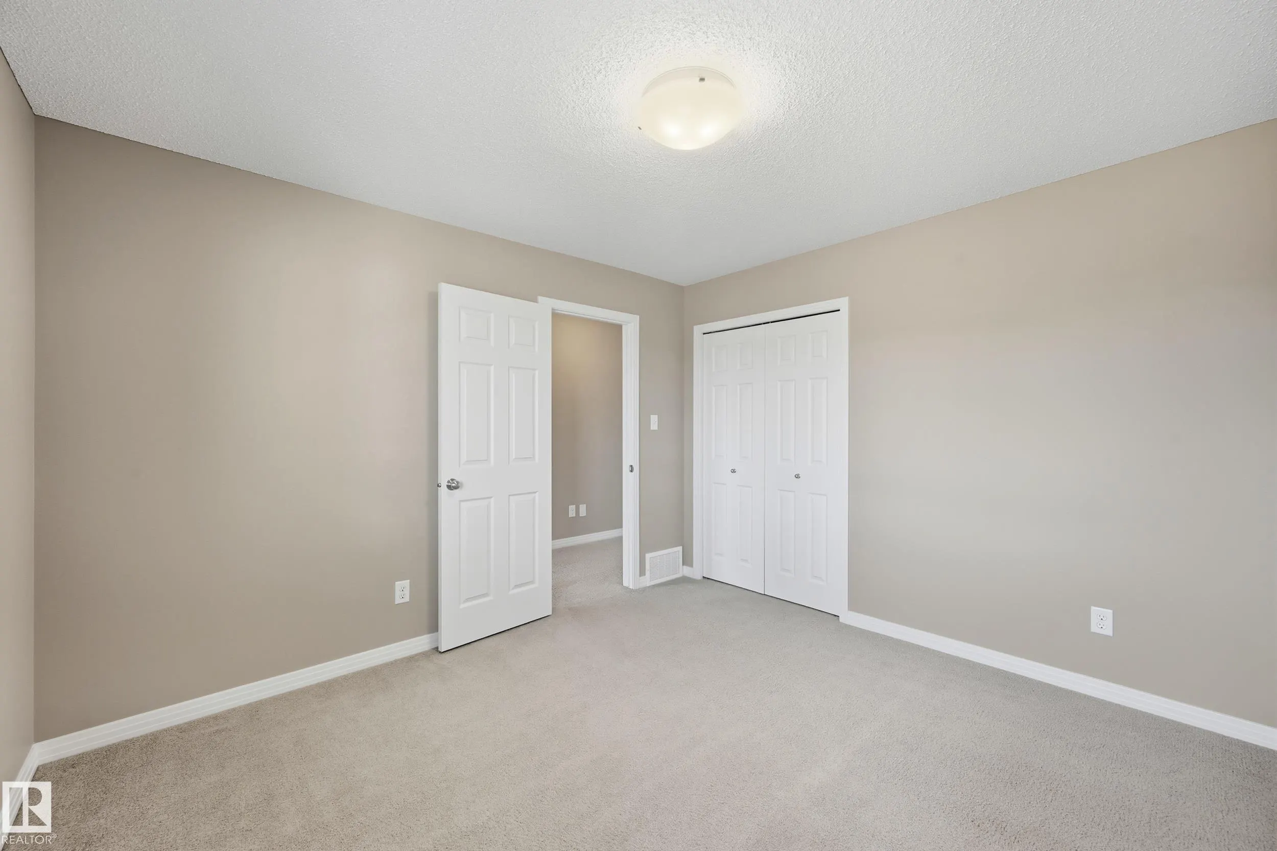 3528 CLAXTON Crescent