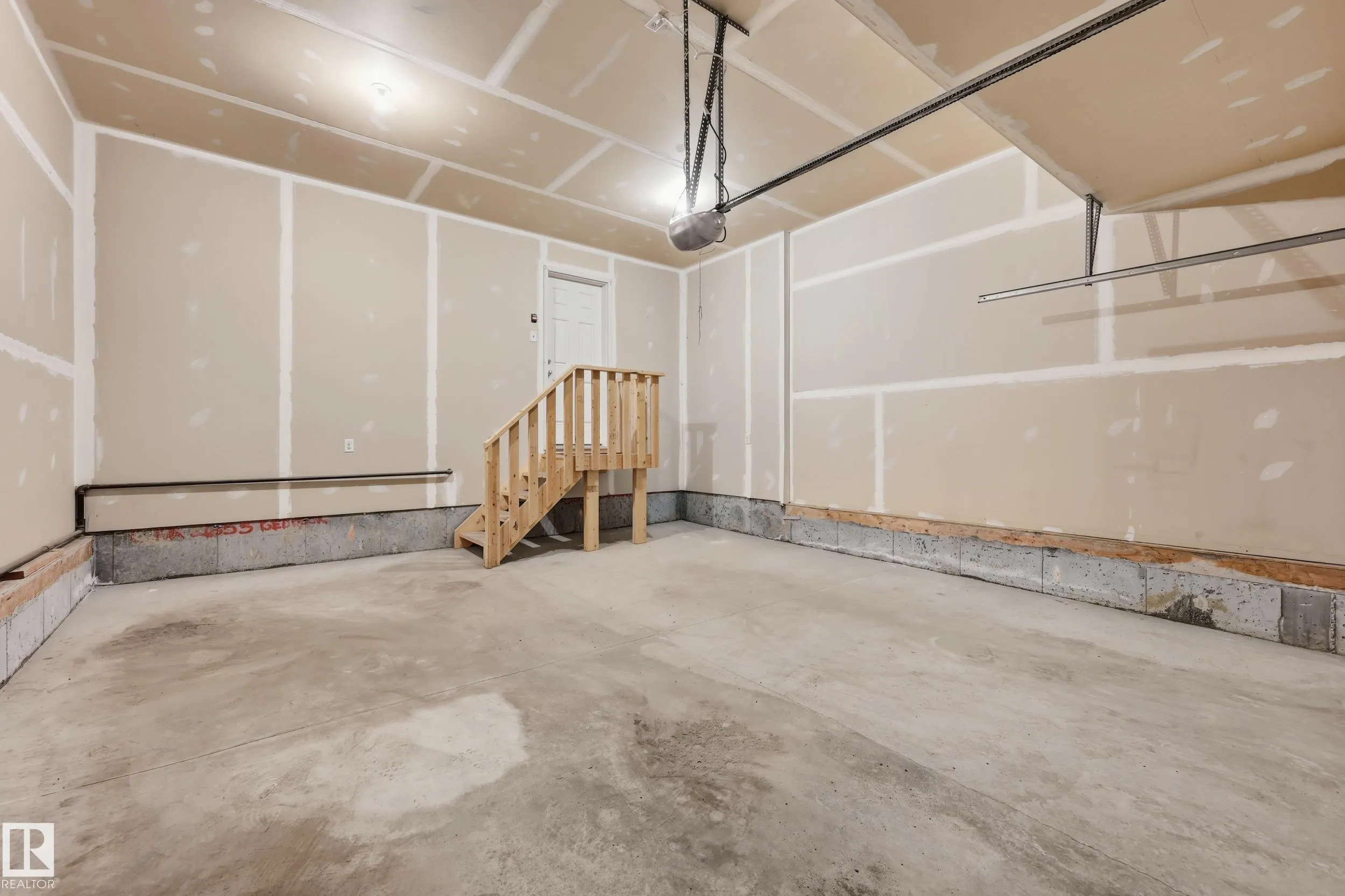 3528 CLAXTON Crescent