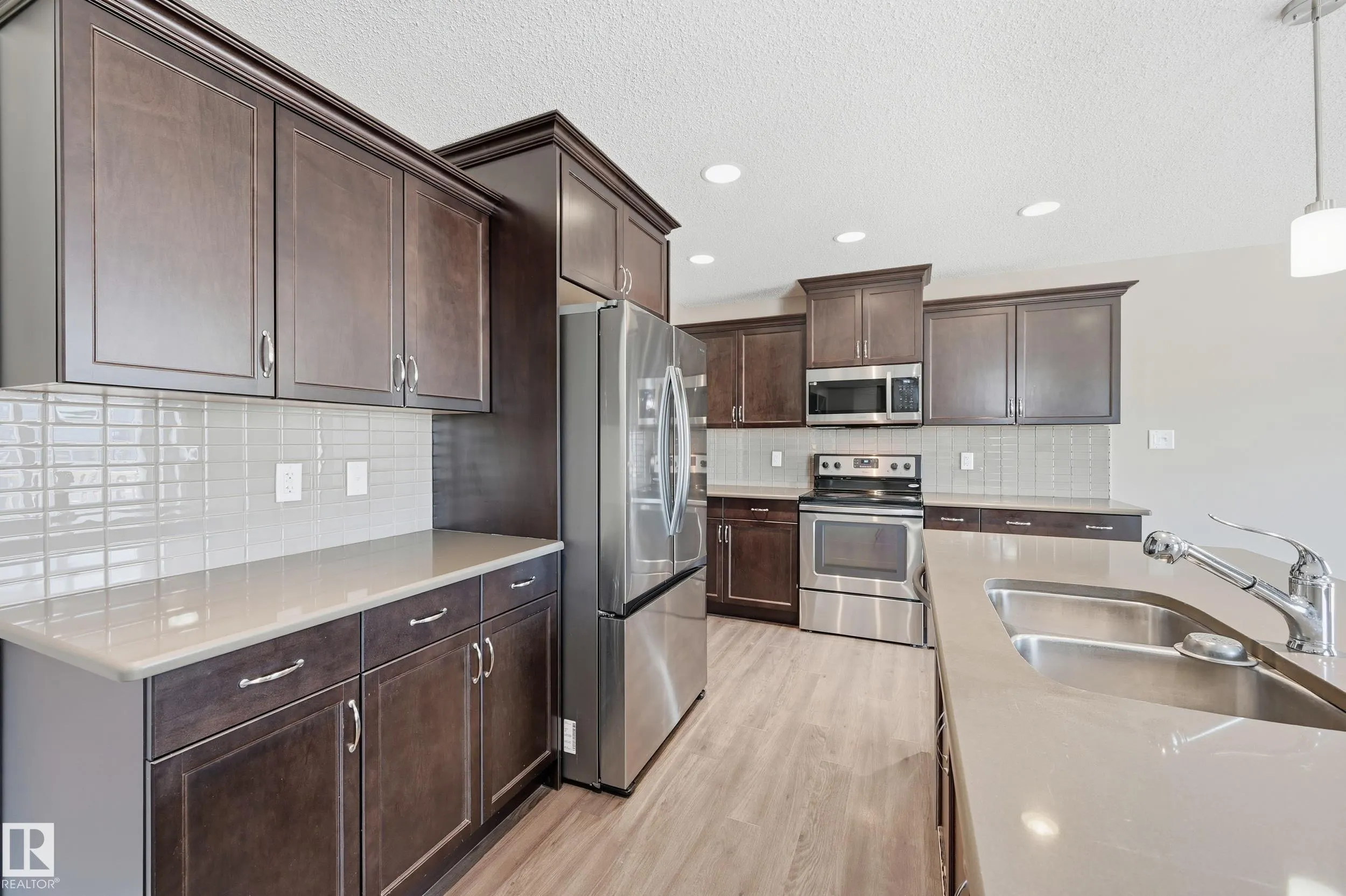 3528 CLAXTON Crescent