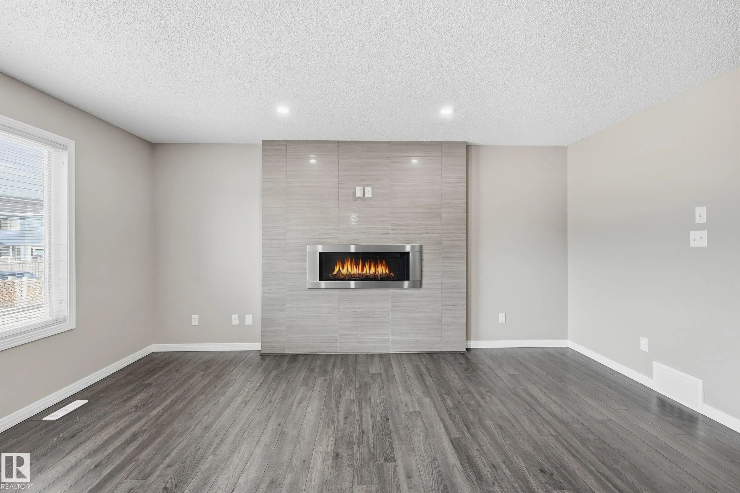 3528 CLAXTON Crescent