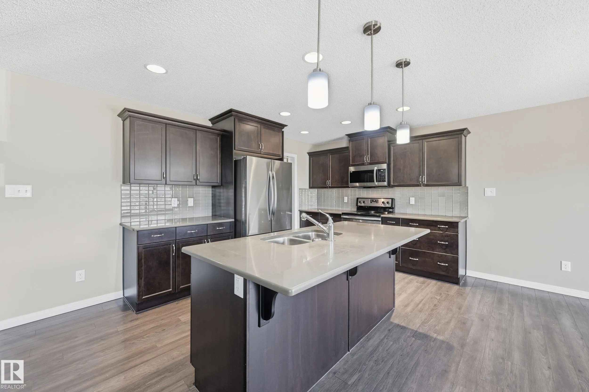 3528 CLAXTON Crescent