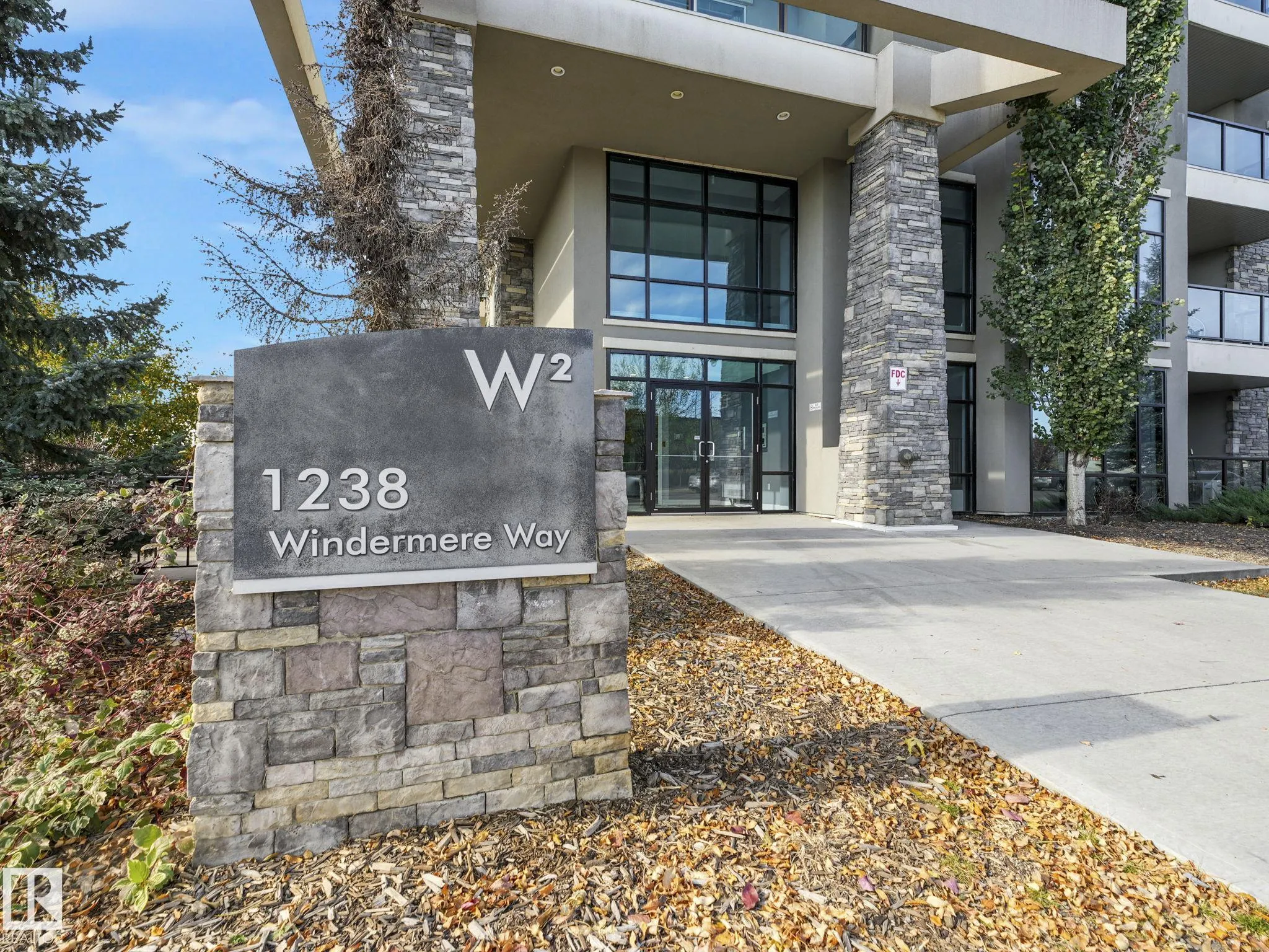 1238 WINDERMERE Way