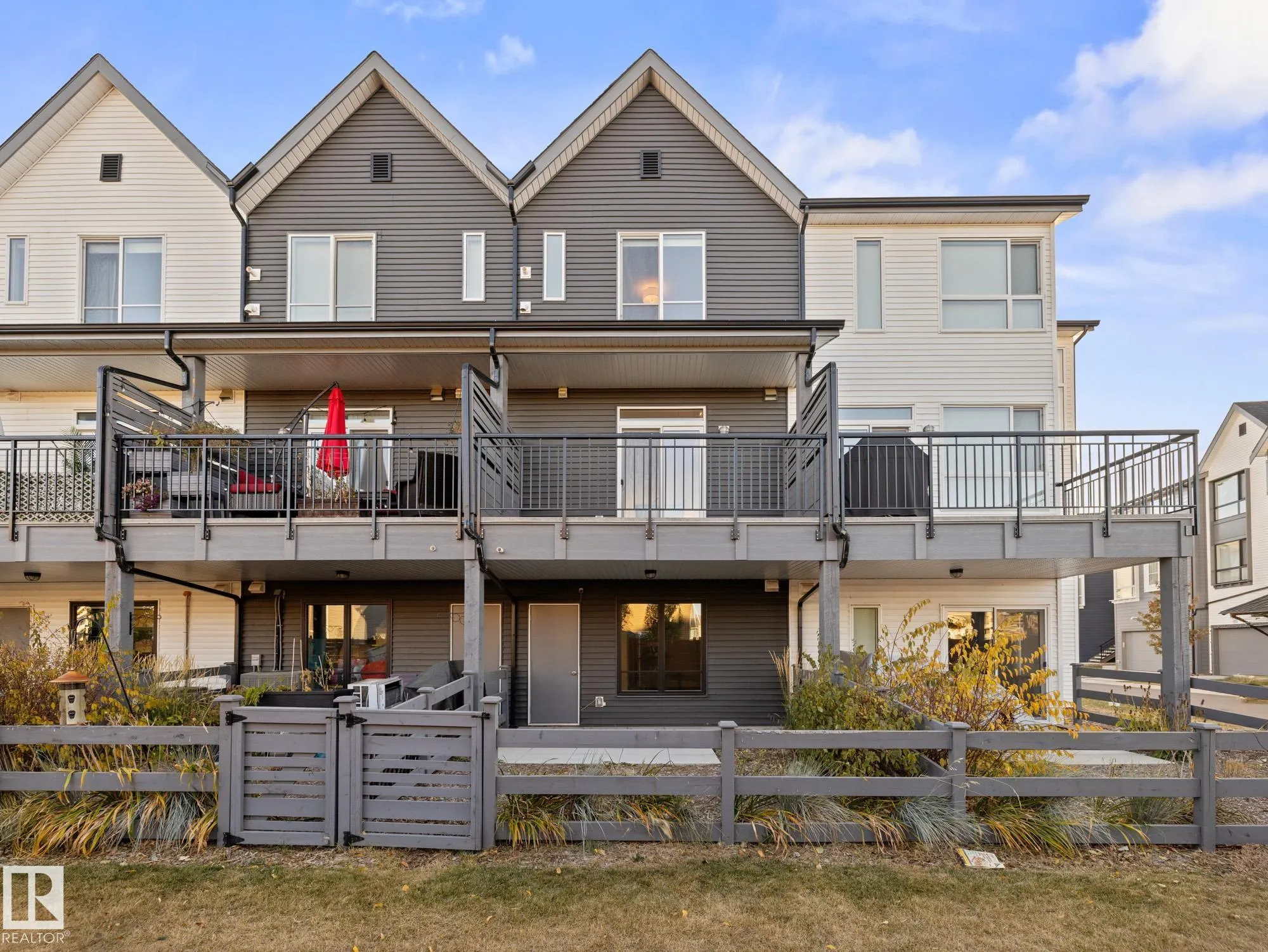 100 JENSEN LAKES Boulevard