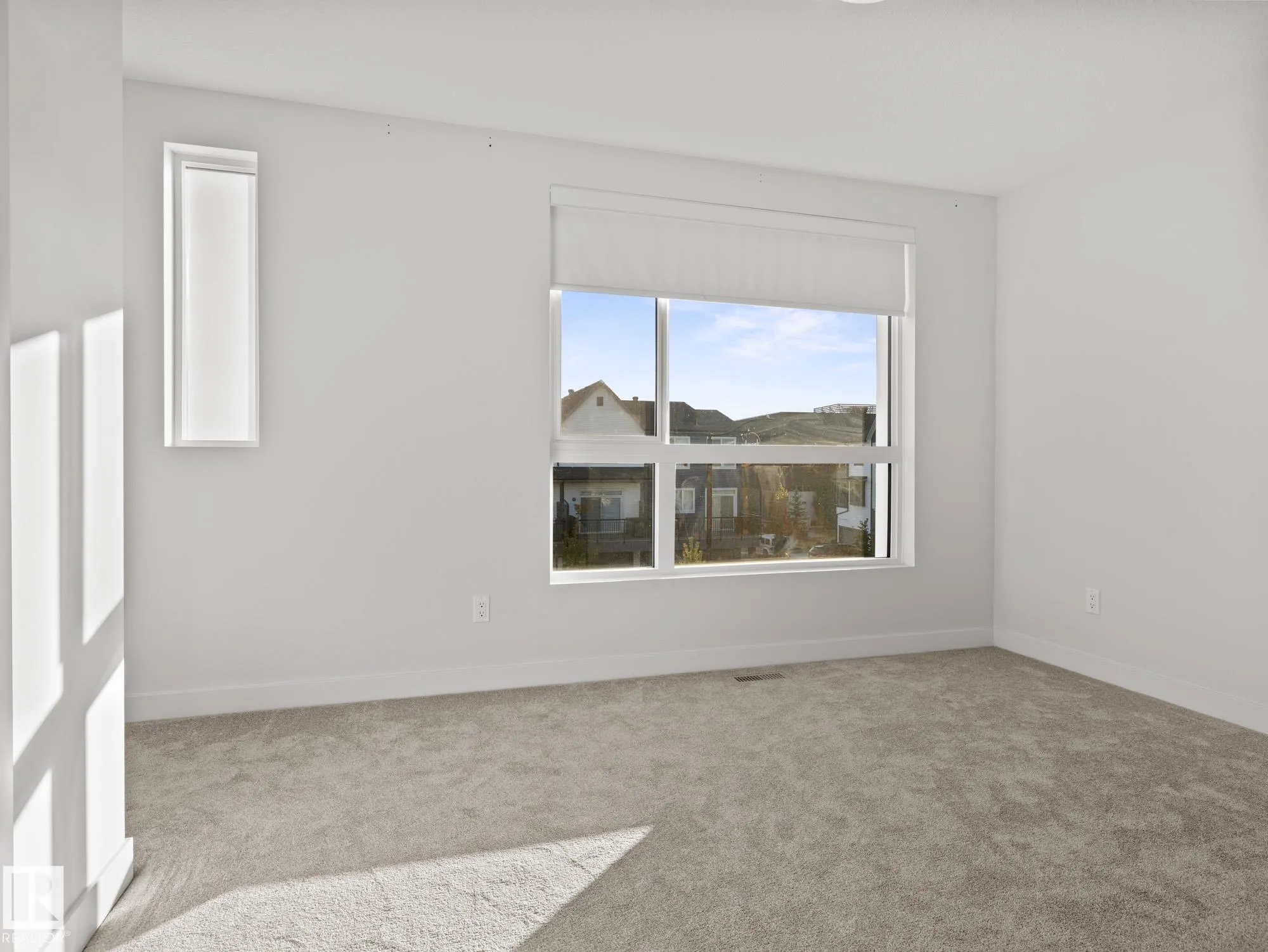 100 JENSEN LAKES Boulevard