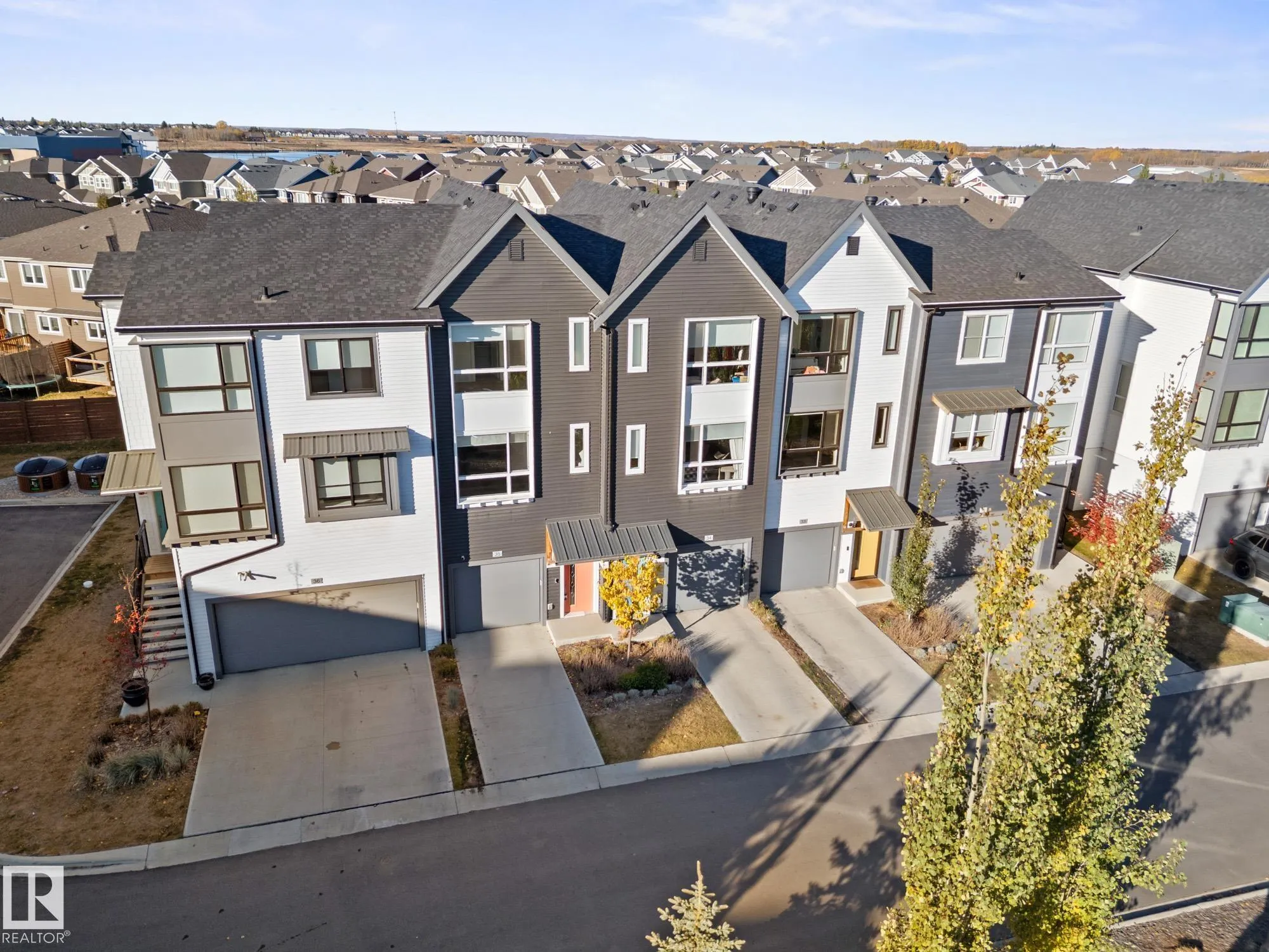 100 JENSEN LAKES Boulevard