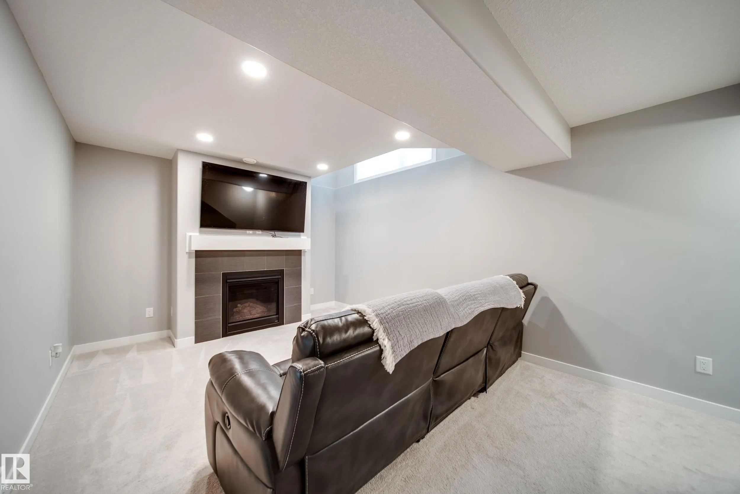4047 MORRISON Way
