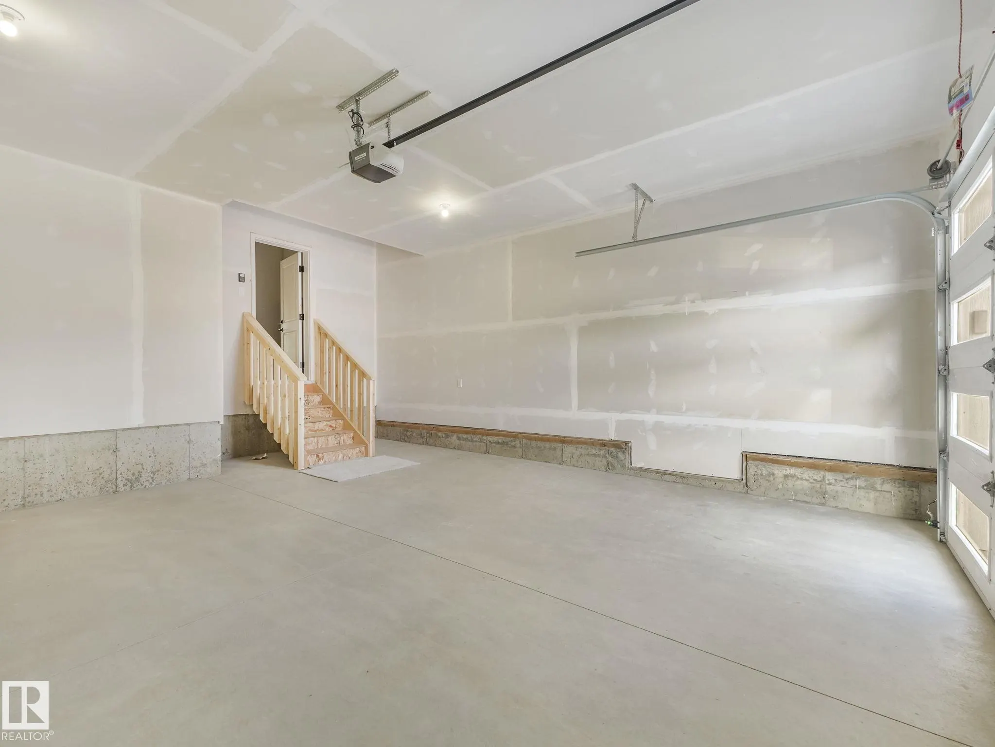 3325 Chickadee drive