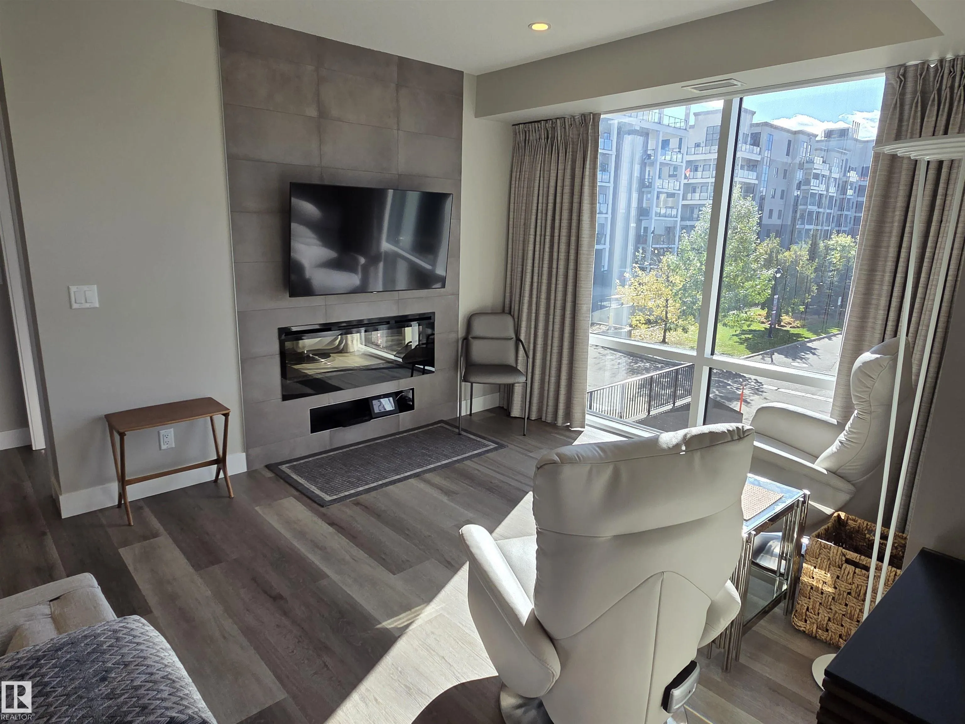 200 Bellerose Drive