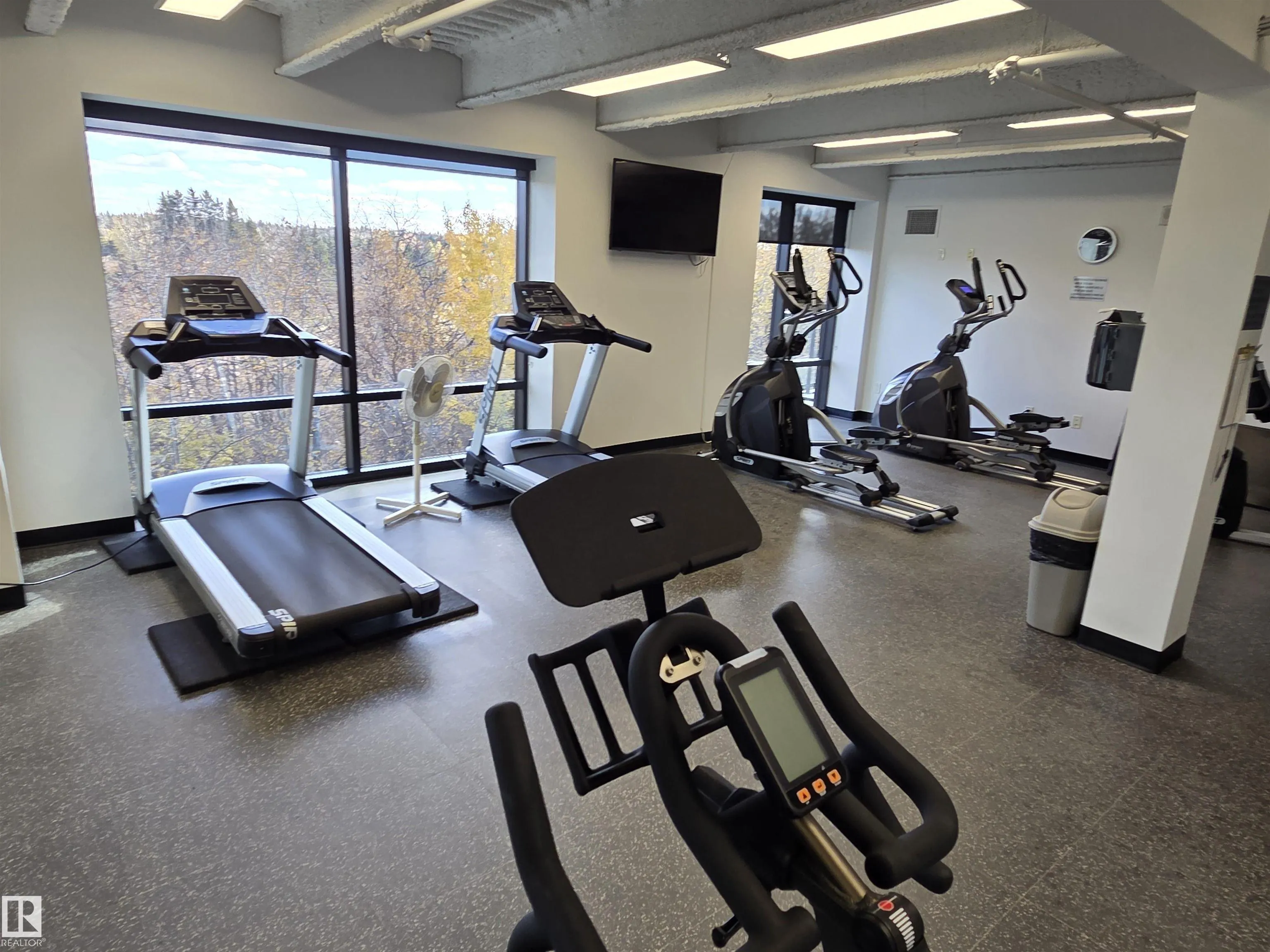 200 Bellerose Drive
