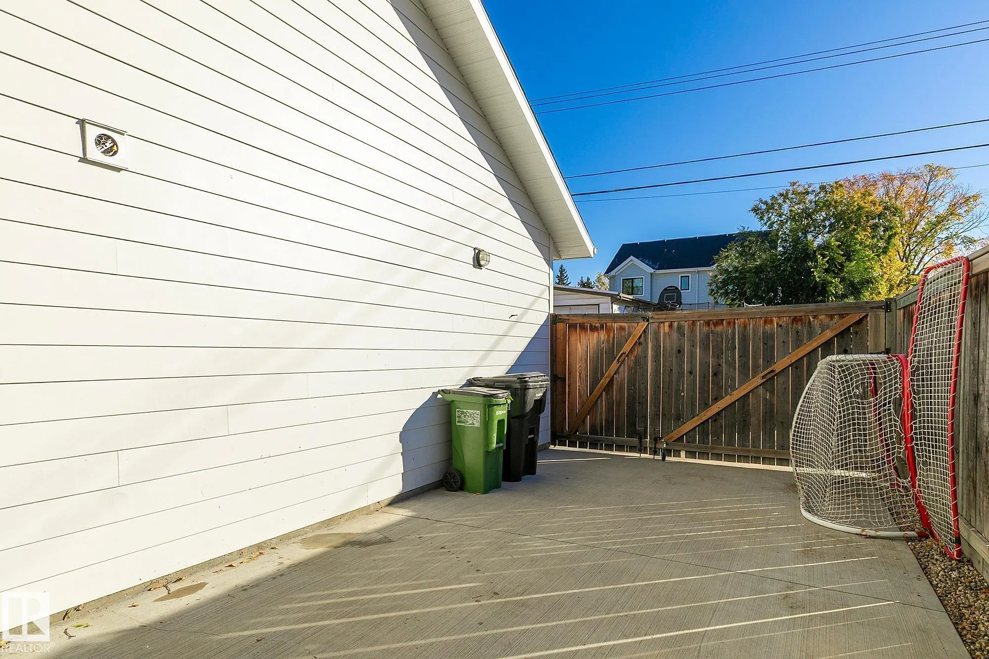 10611 137 Street