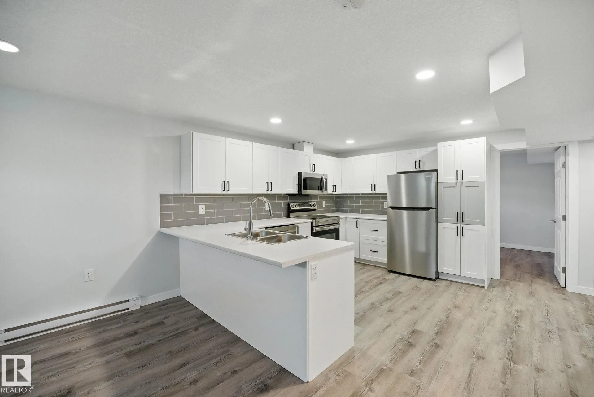 10407 136 AVE