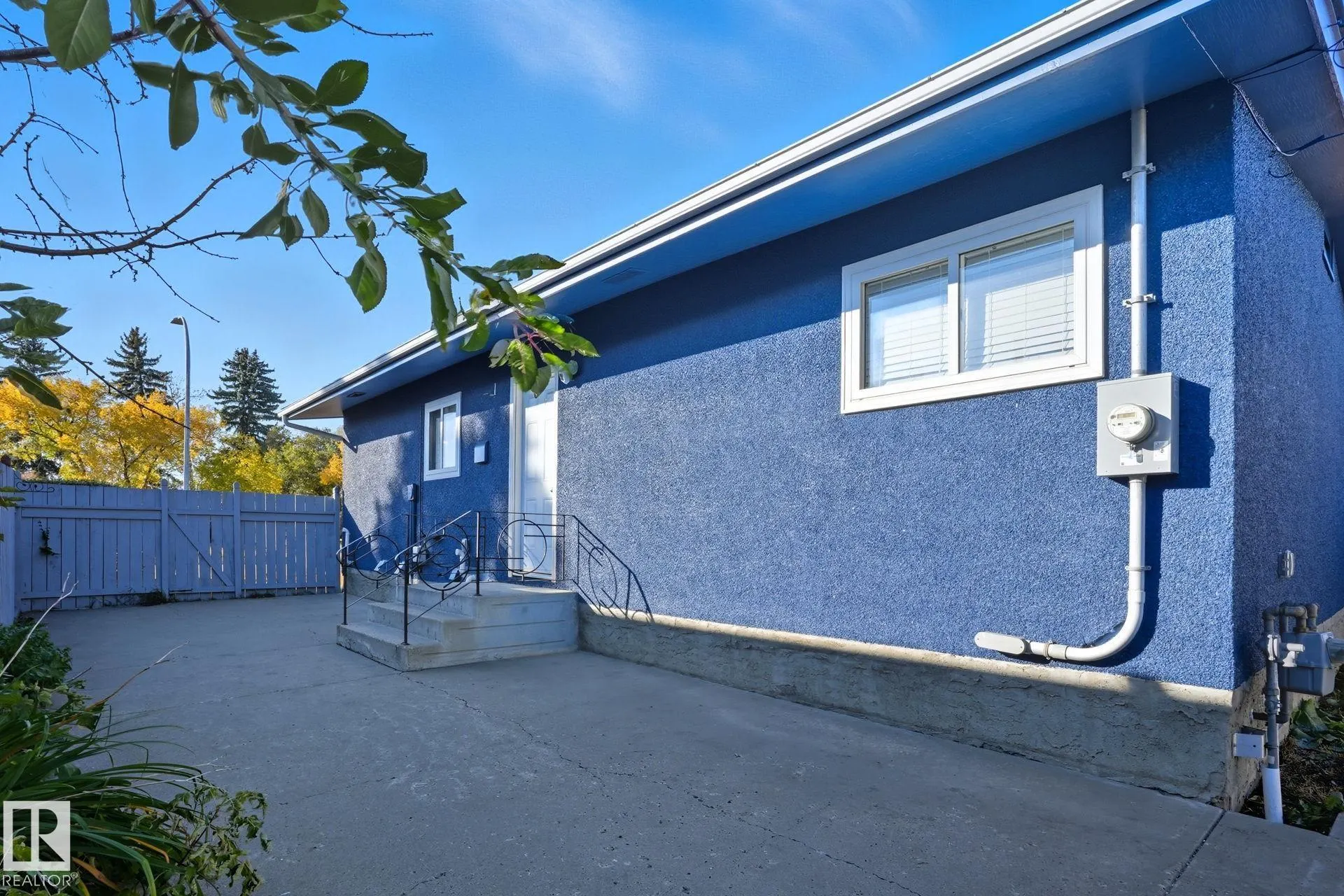 10407 136 AVE