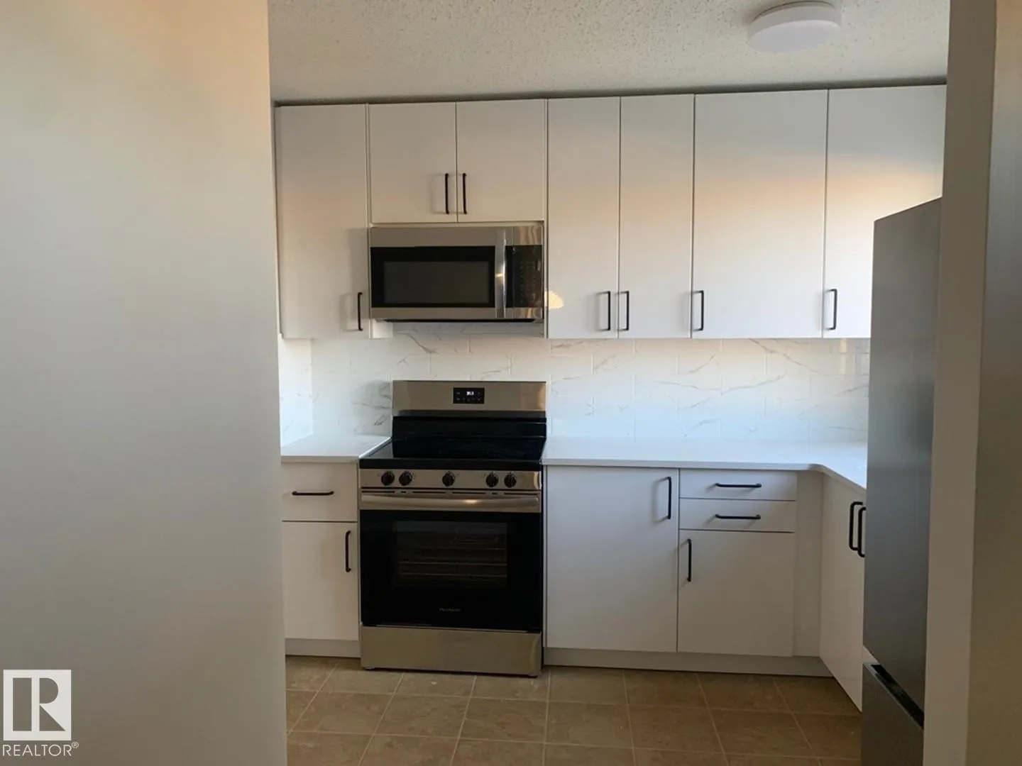 15219 54 ST