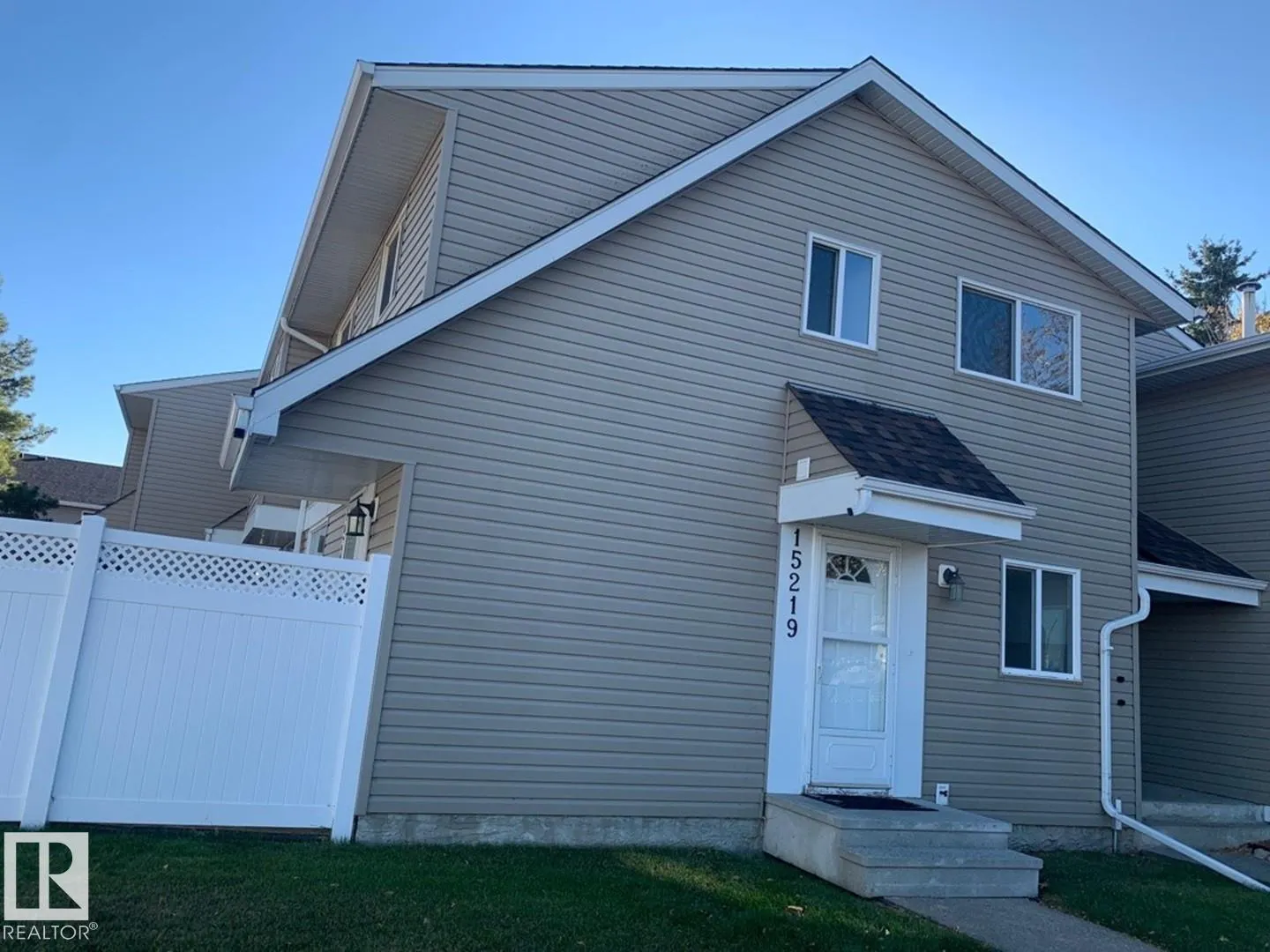 15219 54 ST