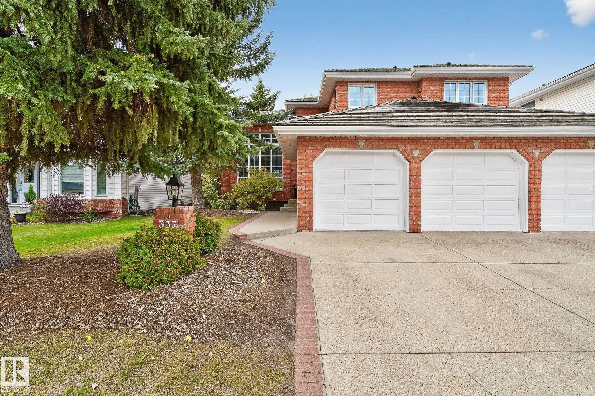 337 WEBER Way